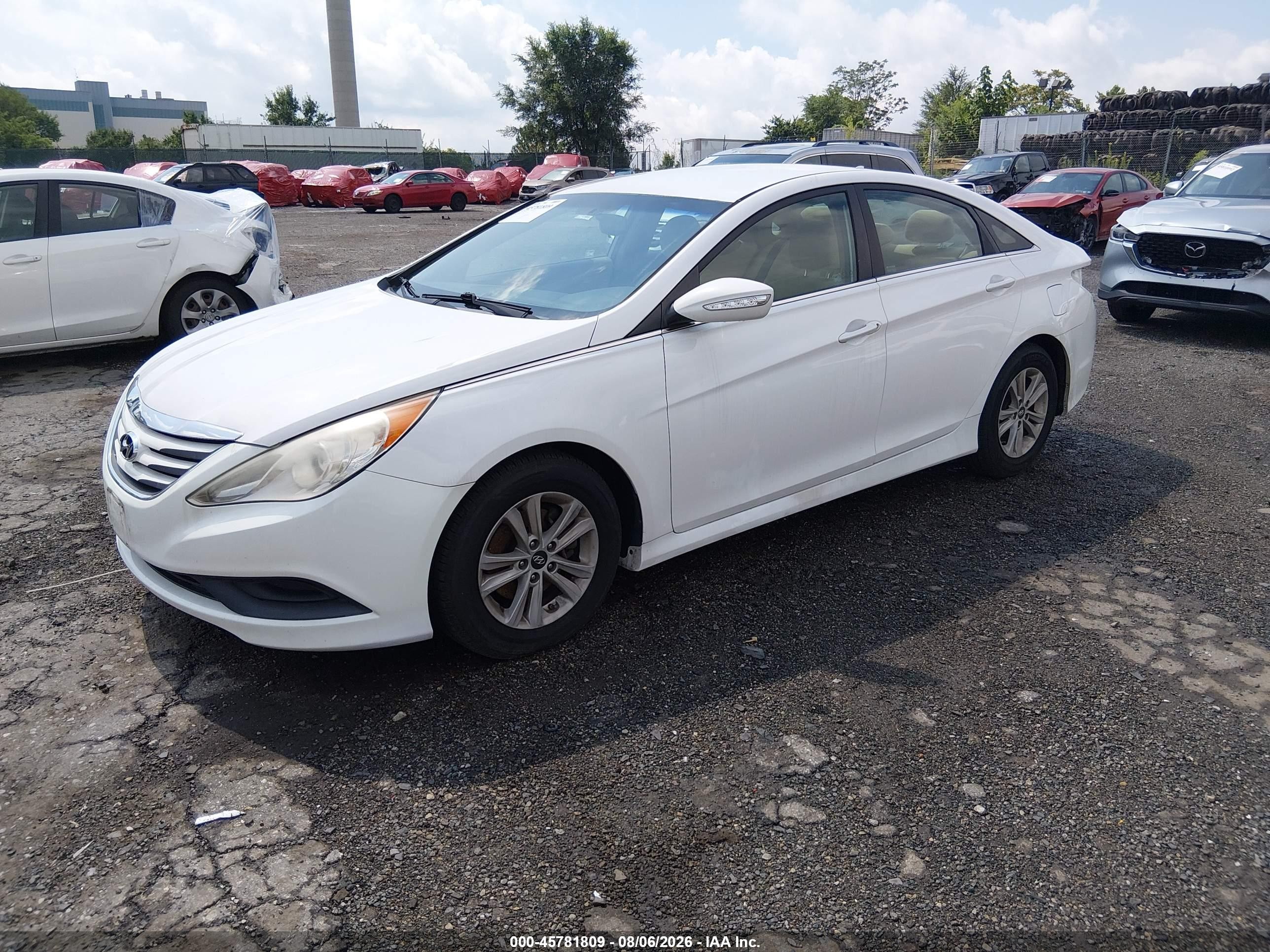 2014 Hyundai Sonata Gls Белый vin: 5NPEB4AC9EH877872