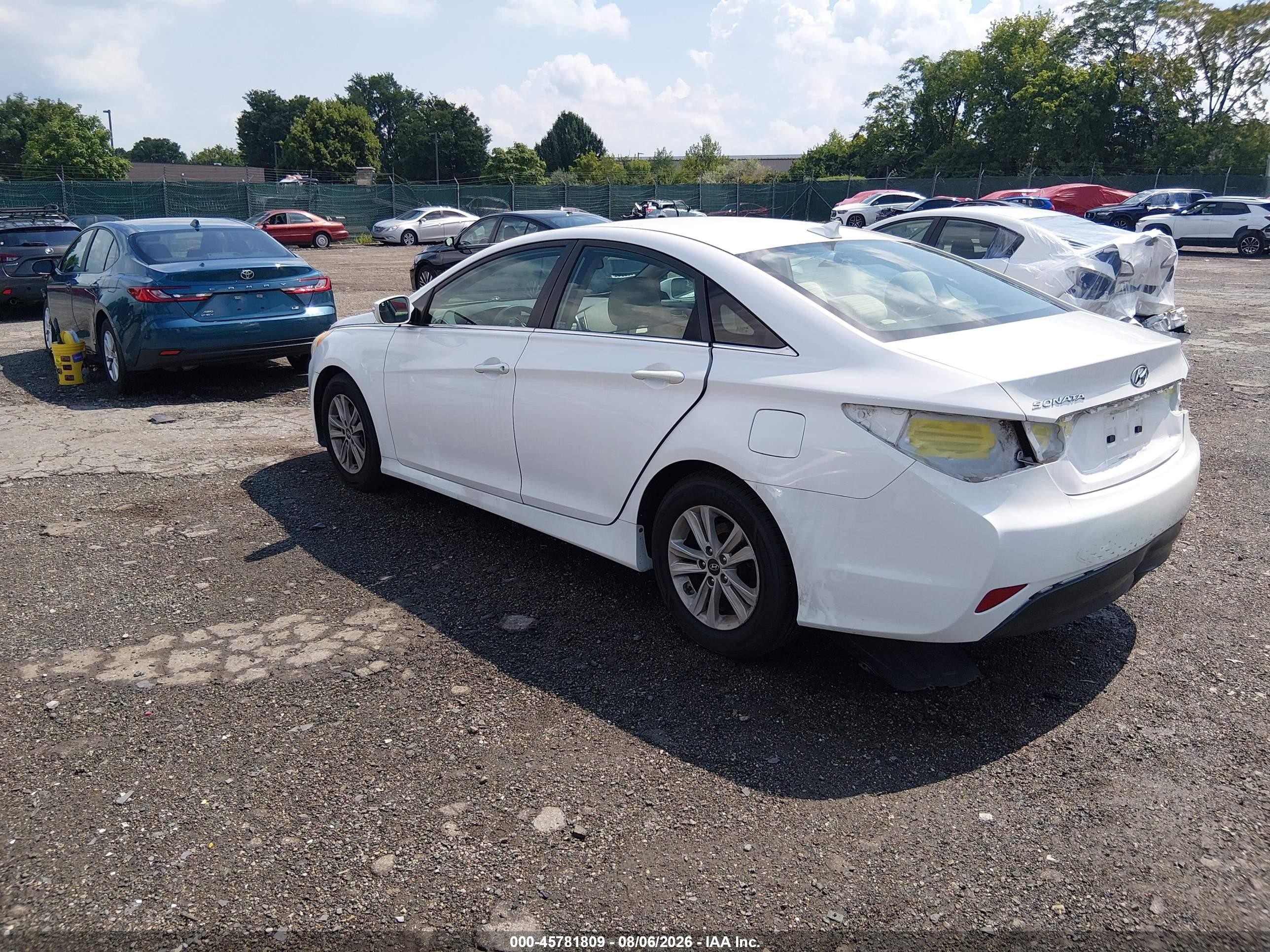 2014 Hyundai Sonata Gls Белый vin: 5NPEB4AC9EH877872