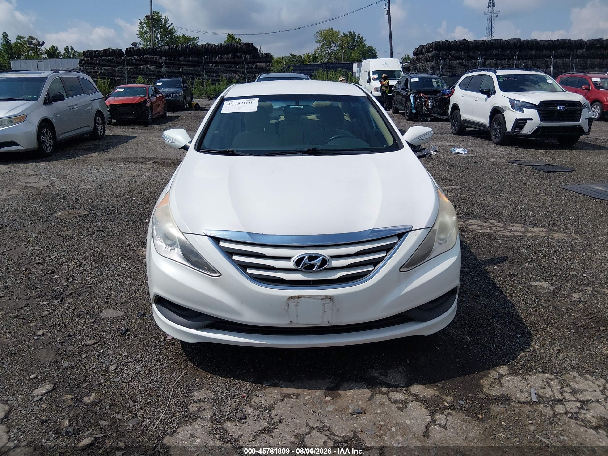 2014 Hyundai Sonata Gls Белый vin: 5NPEB4AC9EH877872