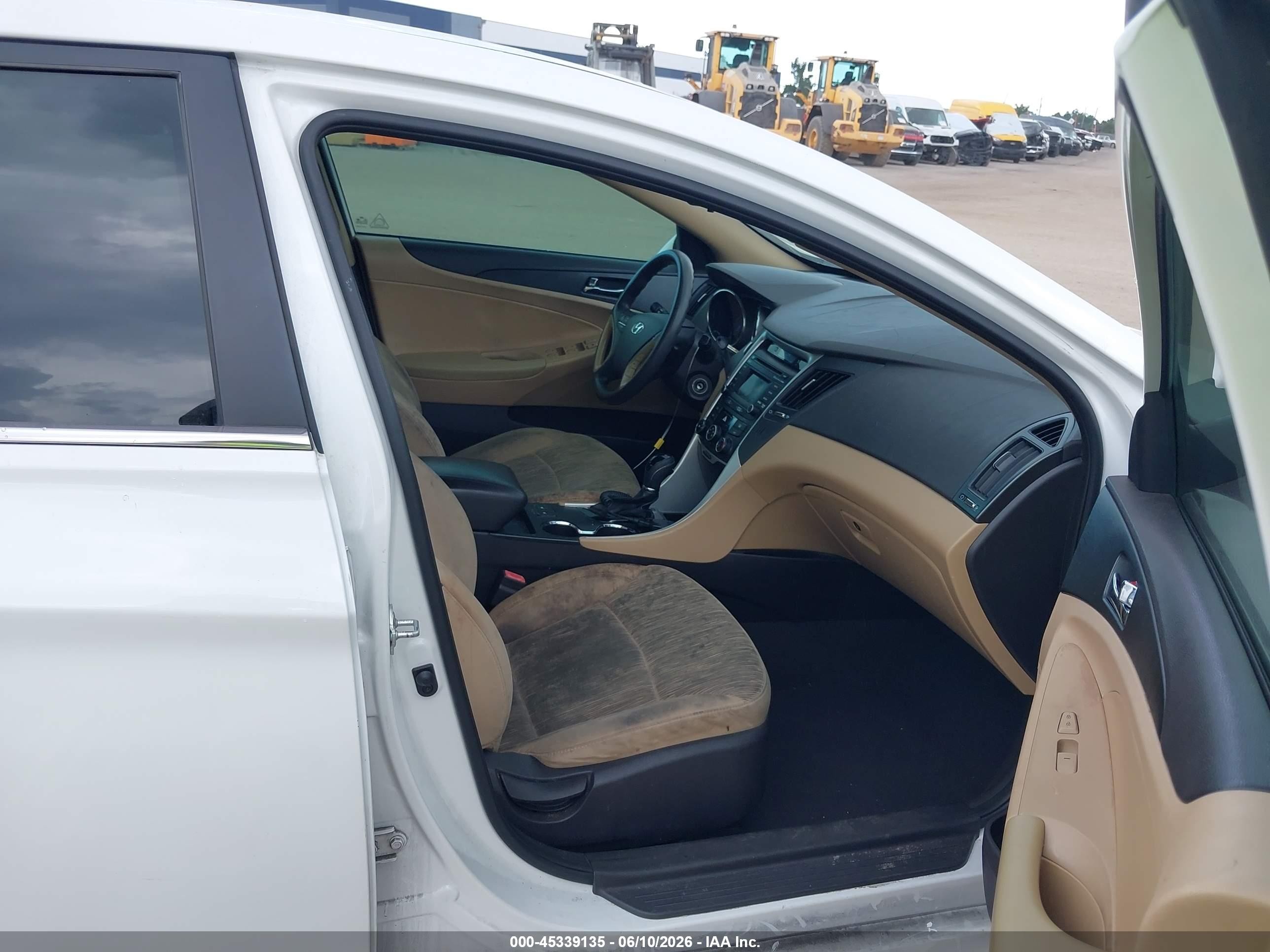 2014 Hyundai Sonata Gls Белый vin: 5NPEB4AC9EH916413