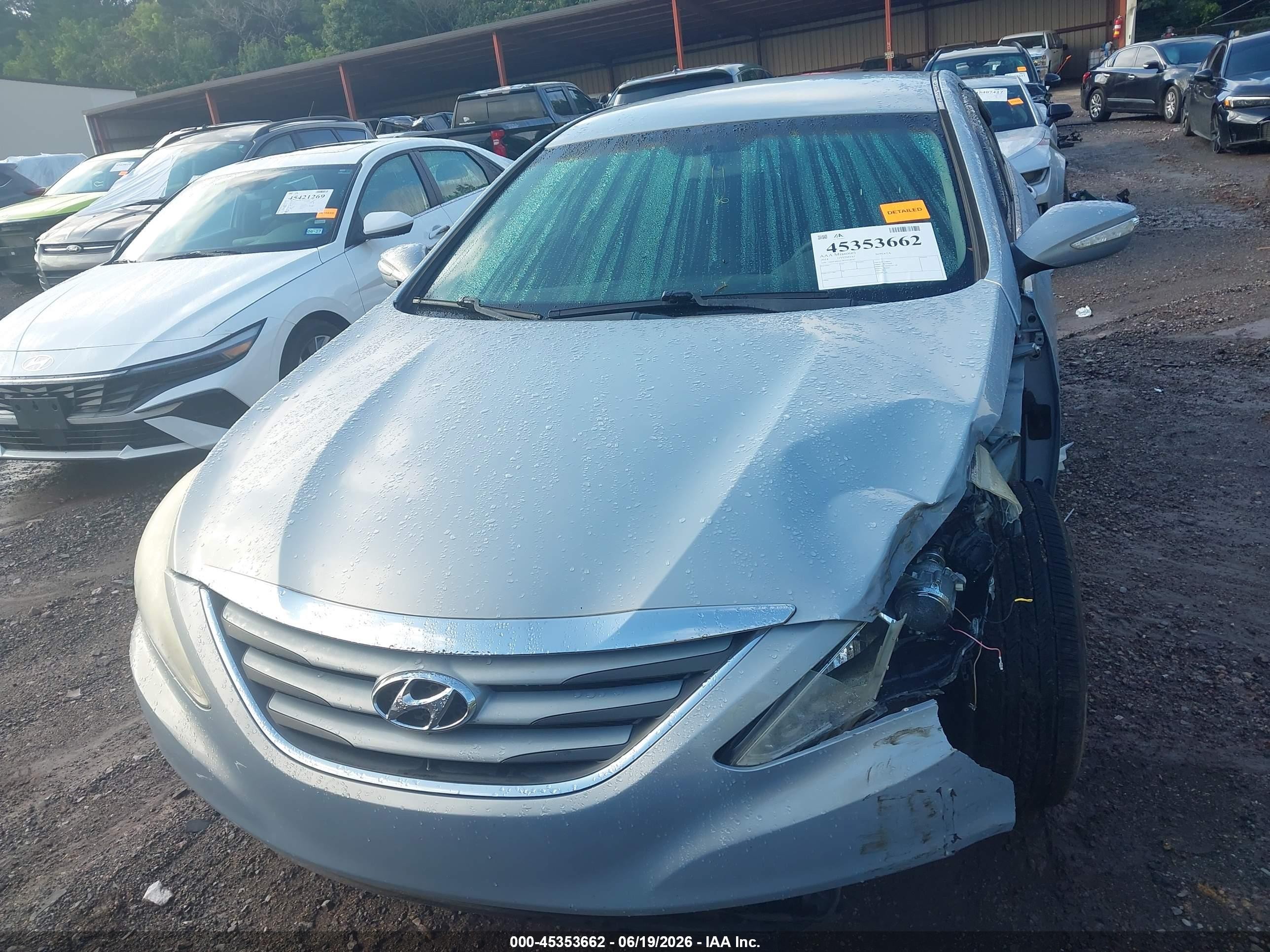 2014 Hyundai Sonata Gls Light Blue vin: 5NPEB4AC9EH918047