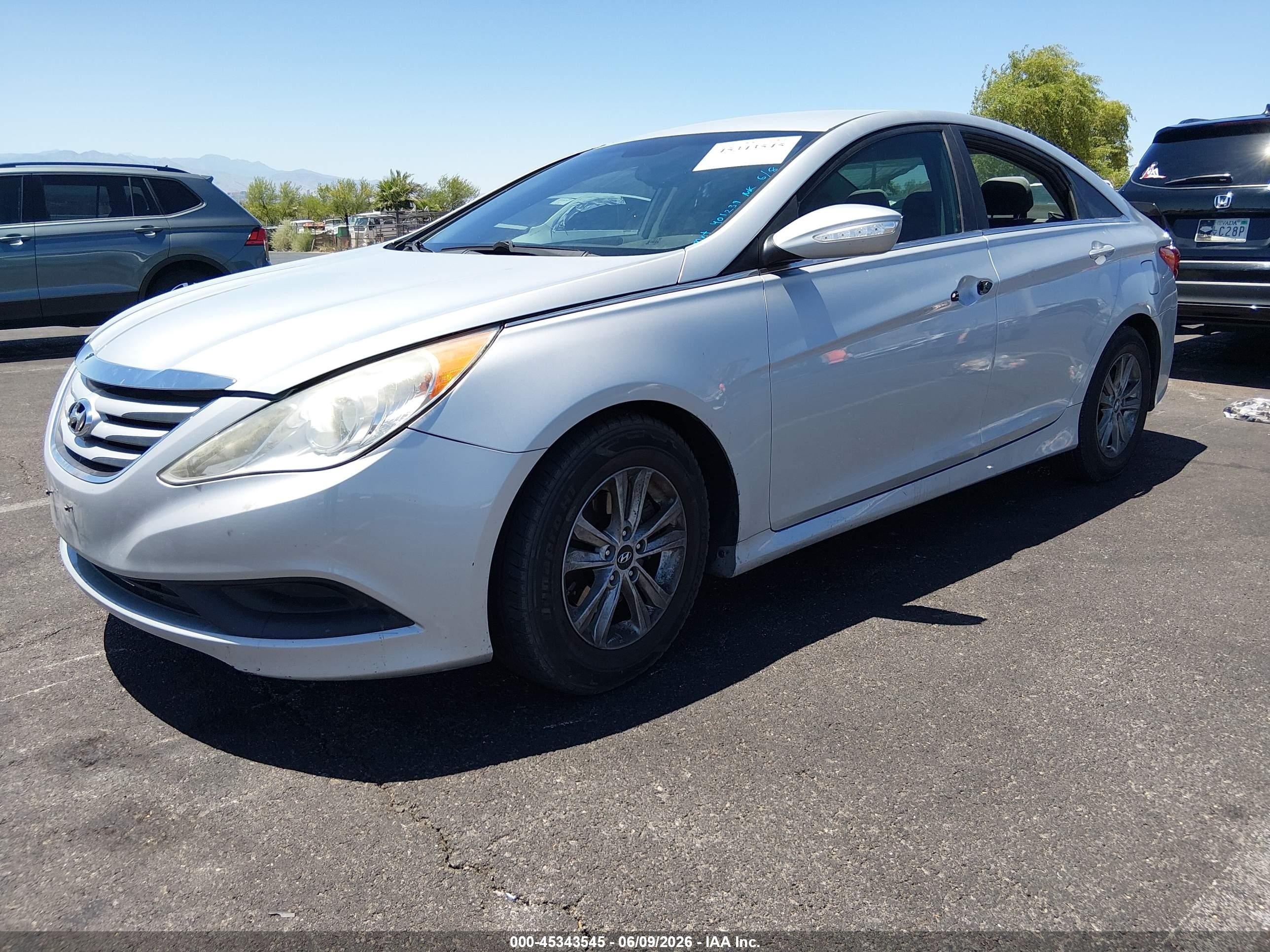 2014 Hyundai Sonata Gls Серебряный vin: 5NPEB4AC9EH927413