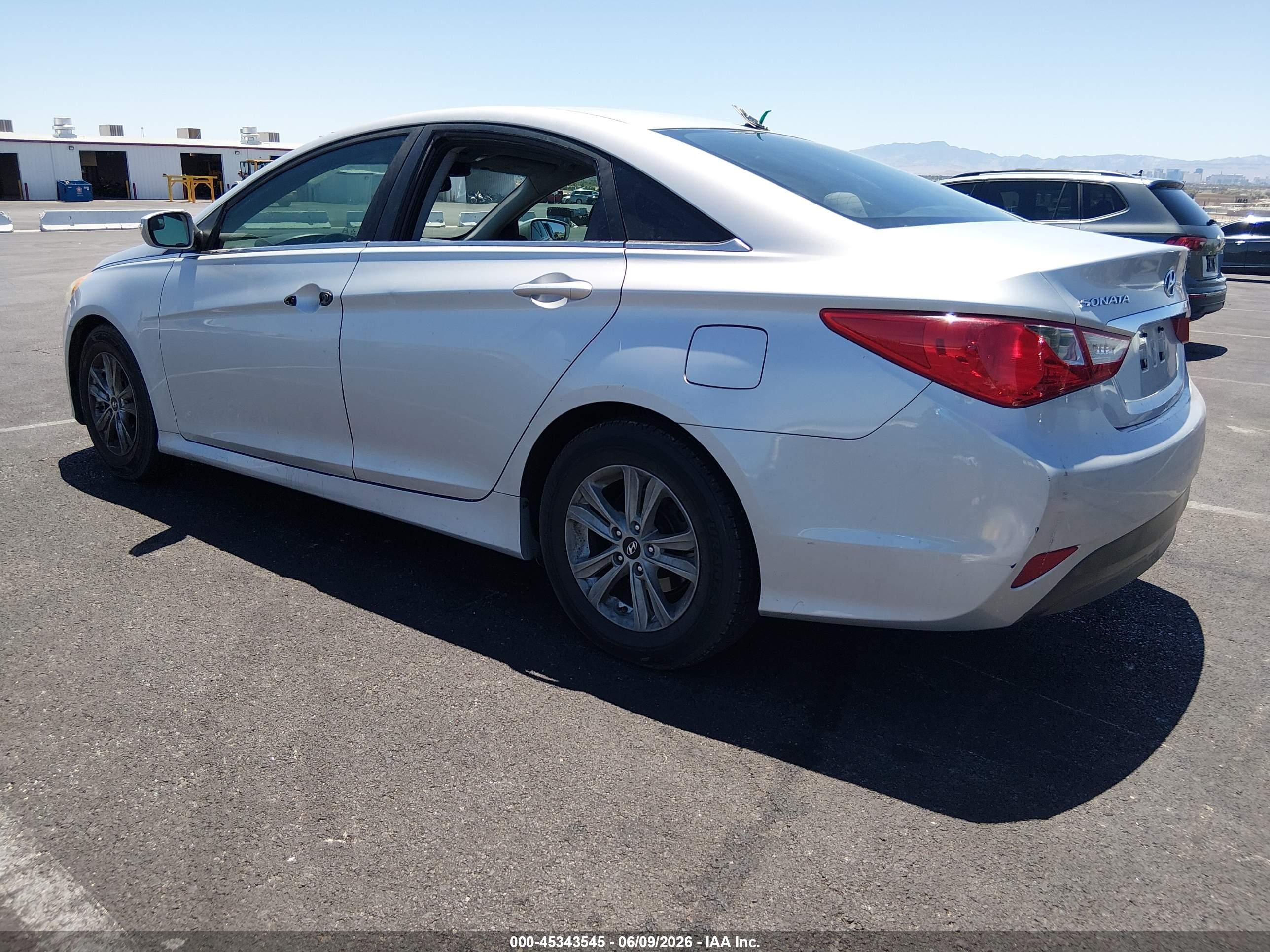2014 Hyundai Sonata Gls Серебряный vin: 5NPEB4AC9EH927413