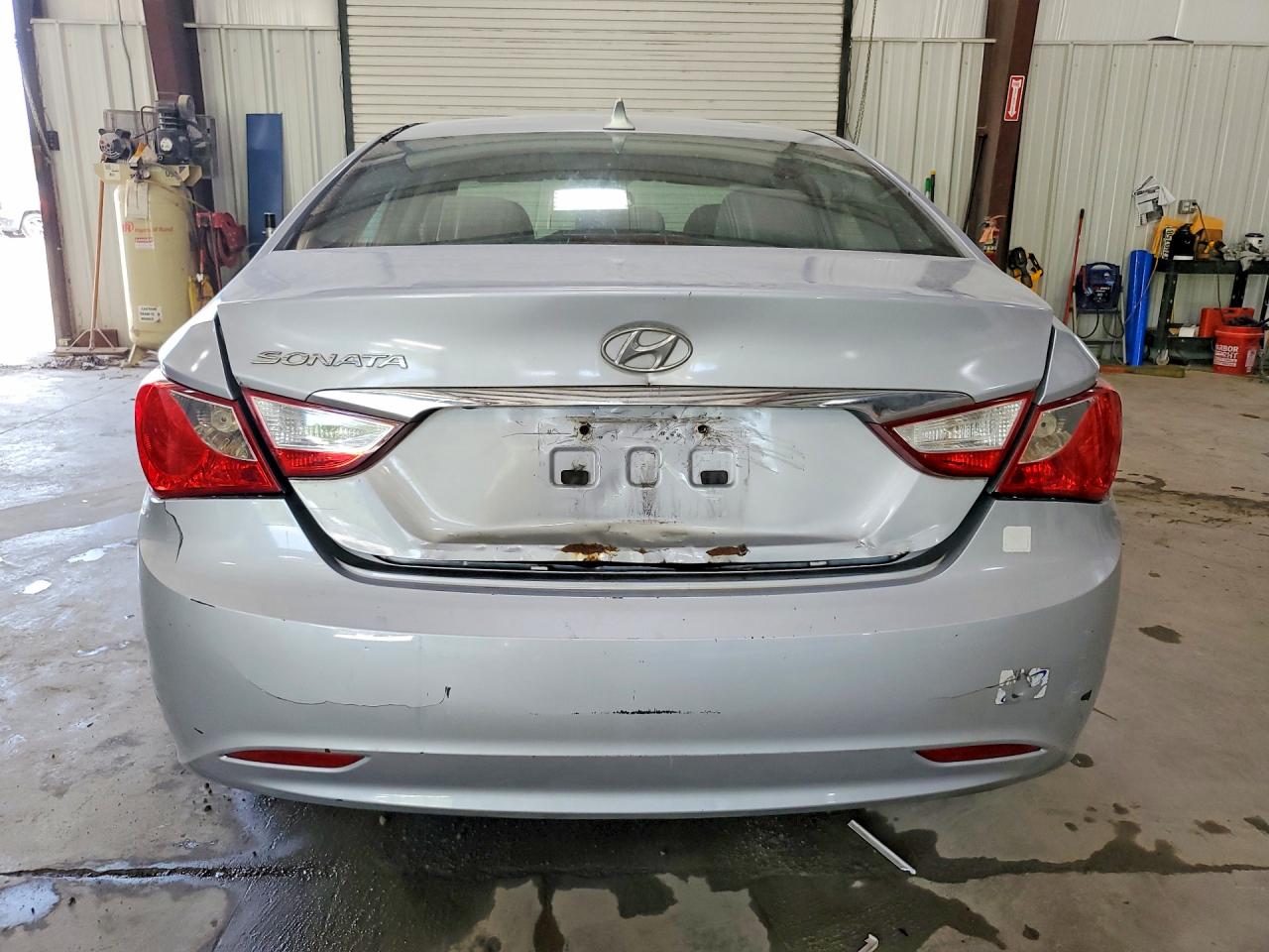 2011 Hyundai Sonata Gls Серебряный vin: 5NPEB4ACXBH014526