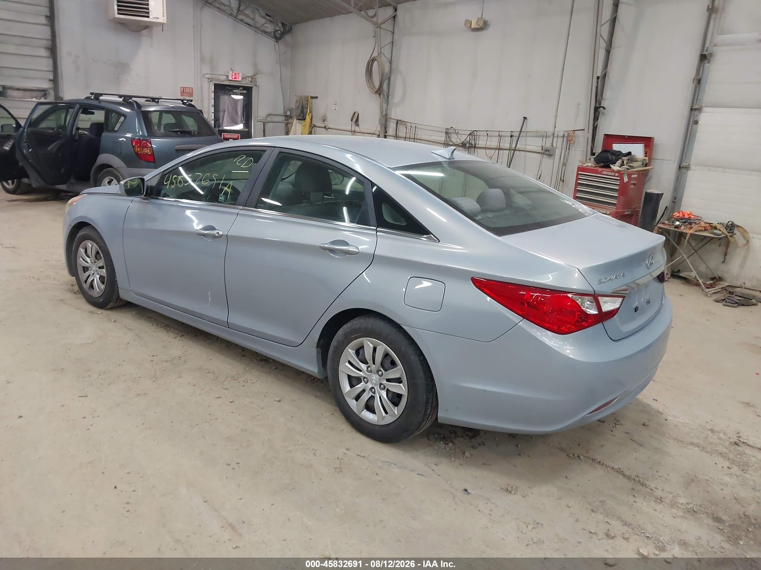 2011 Hyundai Sonata Gls Silver vin: 5NPEB4ACXBH030371