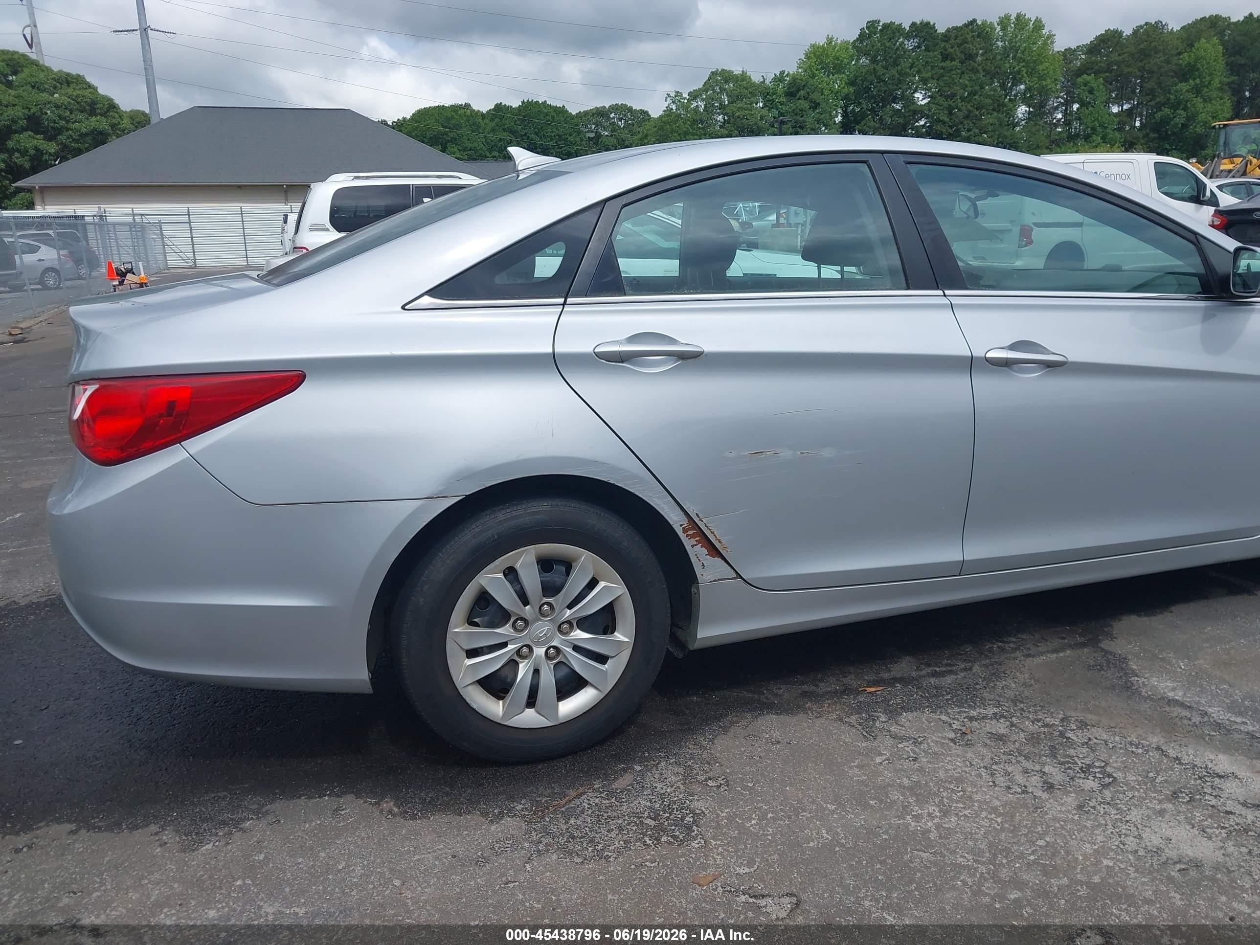 2011 Hyundai Sonata Gls Silver vin: 5NPEB4ACXBH043511