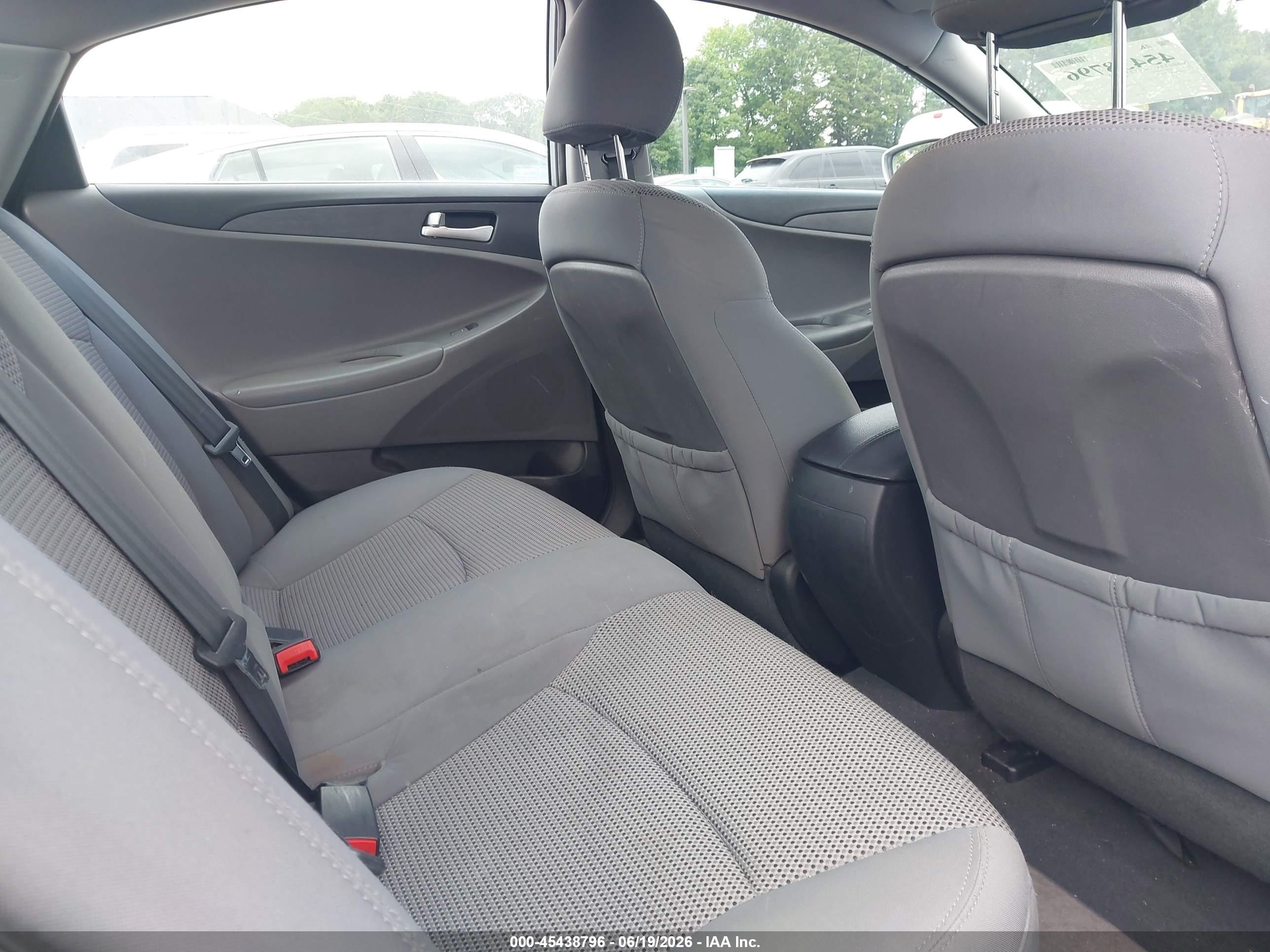 2011 Hyundai Sonata Gls Silver vin: 5NPEB4ACXBH043511
