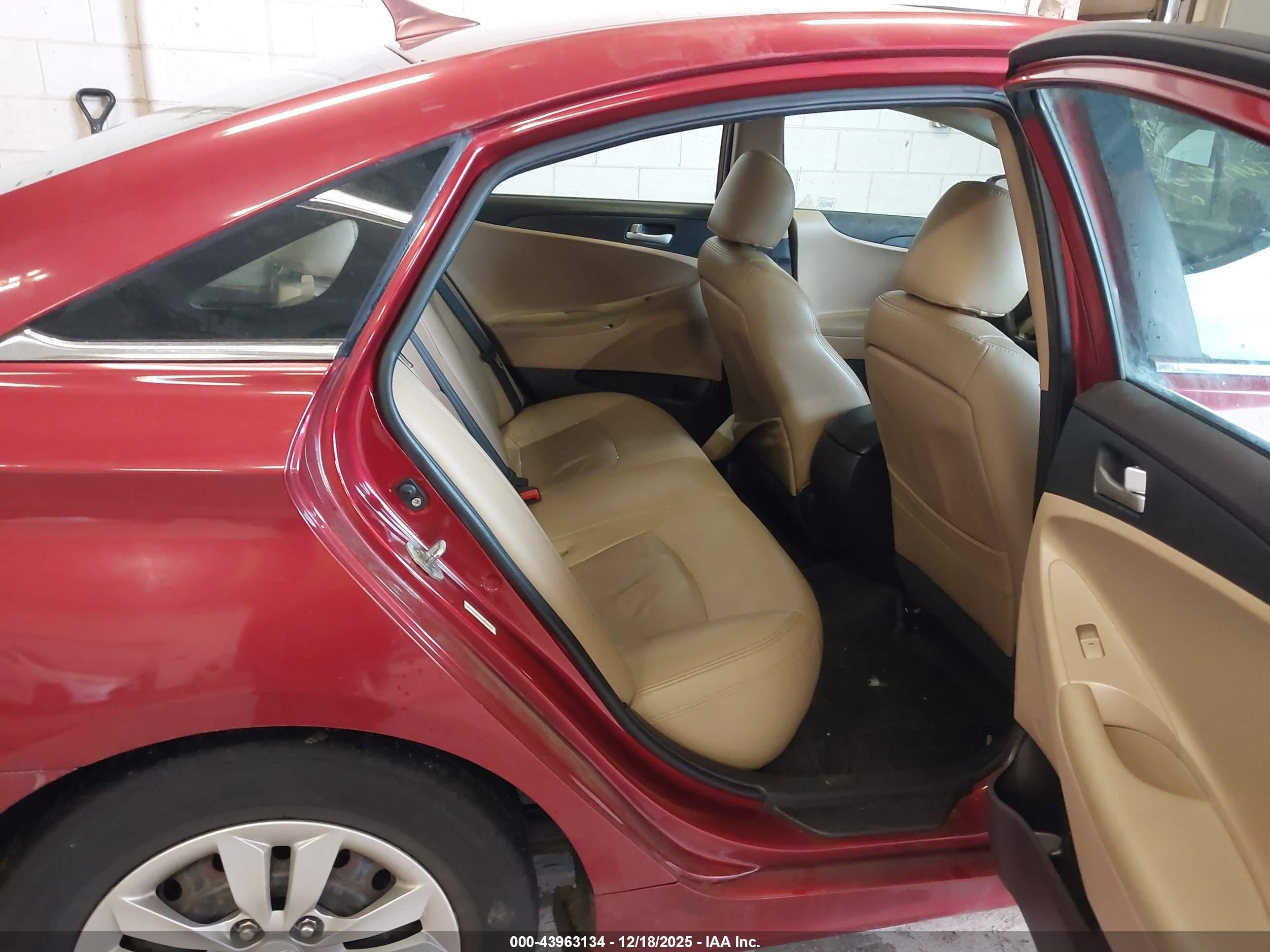 2011 Hyundai Sonata Gls Red vin: 5NPEB4ACXBH066254