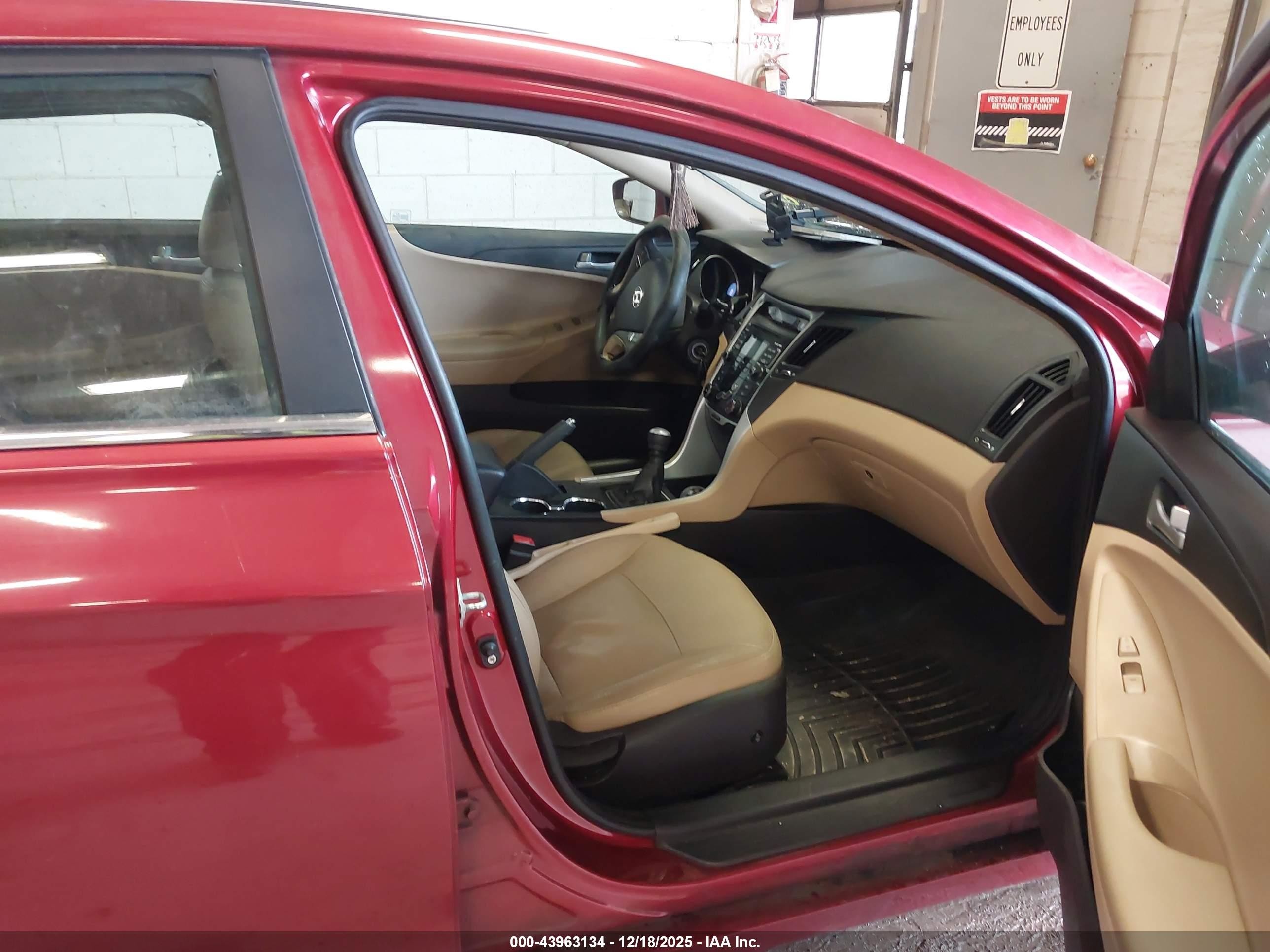 2011 Hyundai Sonata Gls Red vin: 5NPEB4ACXBH066254
