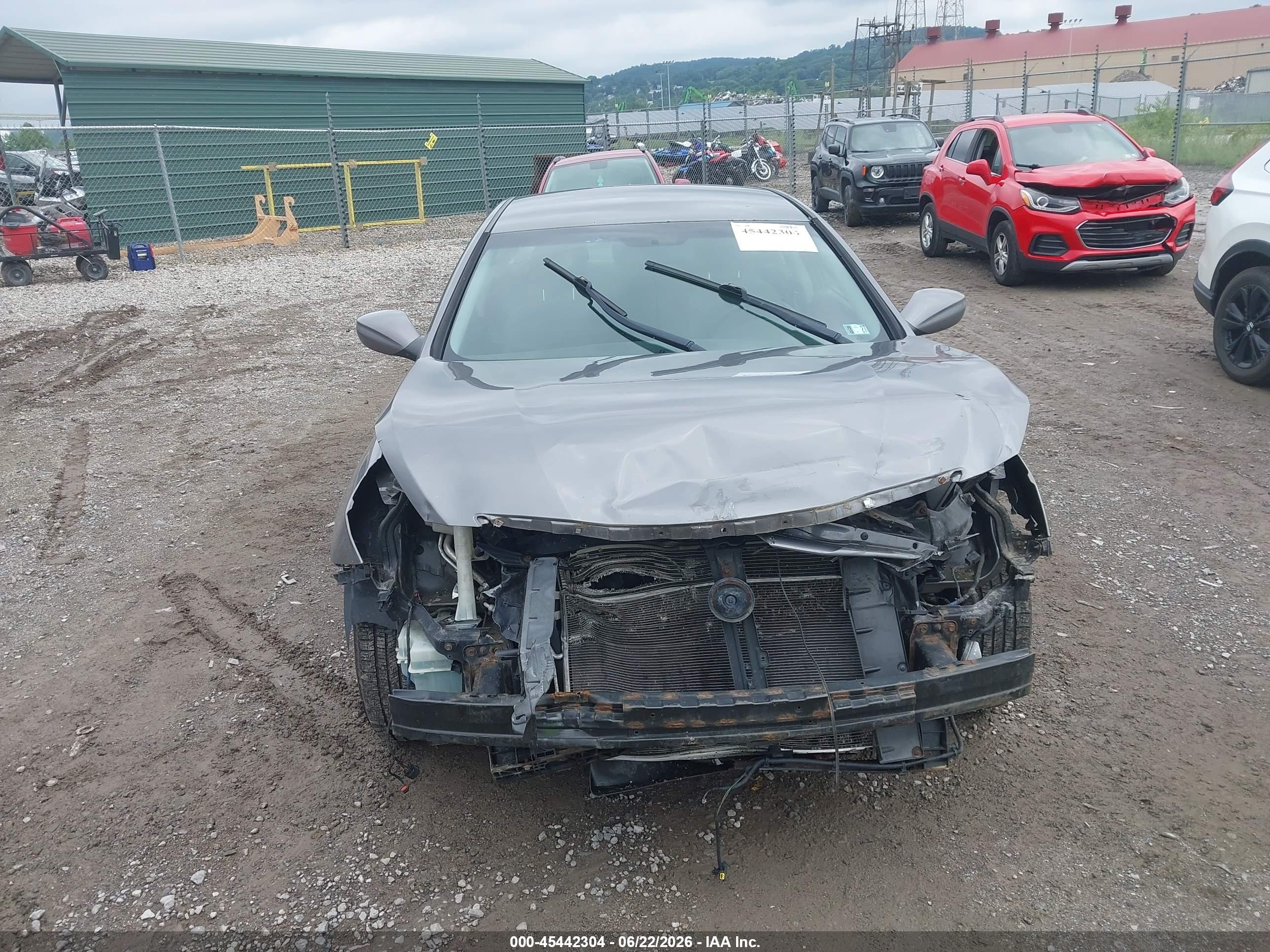 2011 Hyundai Sonata Gls Gray vin: 5NPEB4ACXBH123147