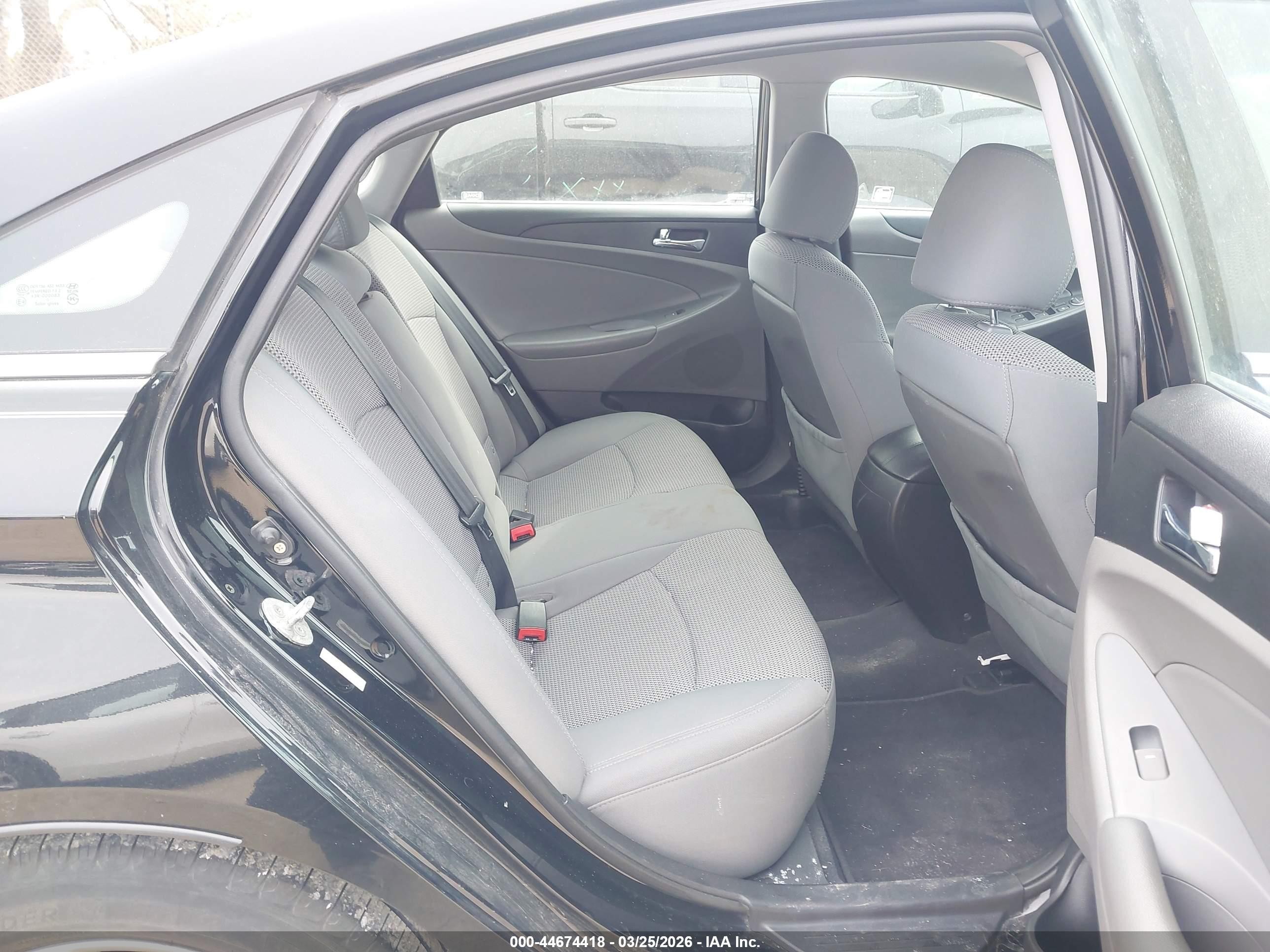 2011 Hyundai Sonata Gls Черный vin: 5NPEB4ACXBH161235