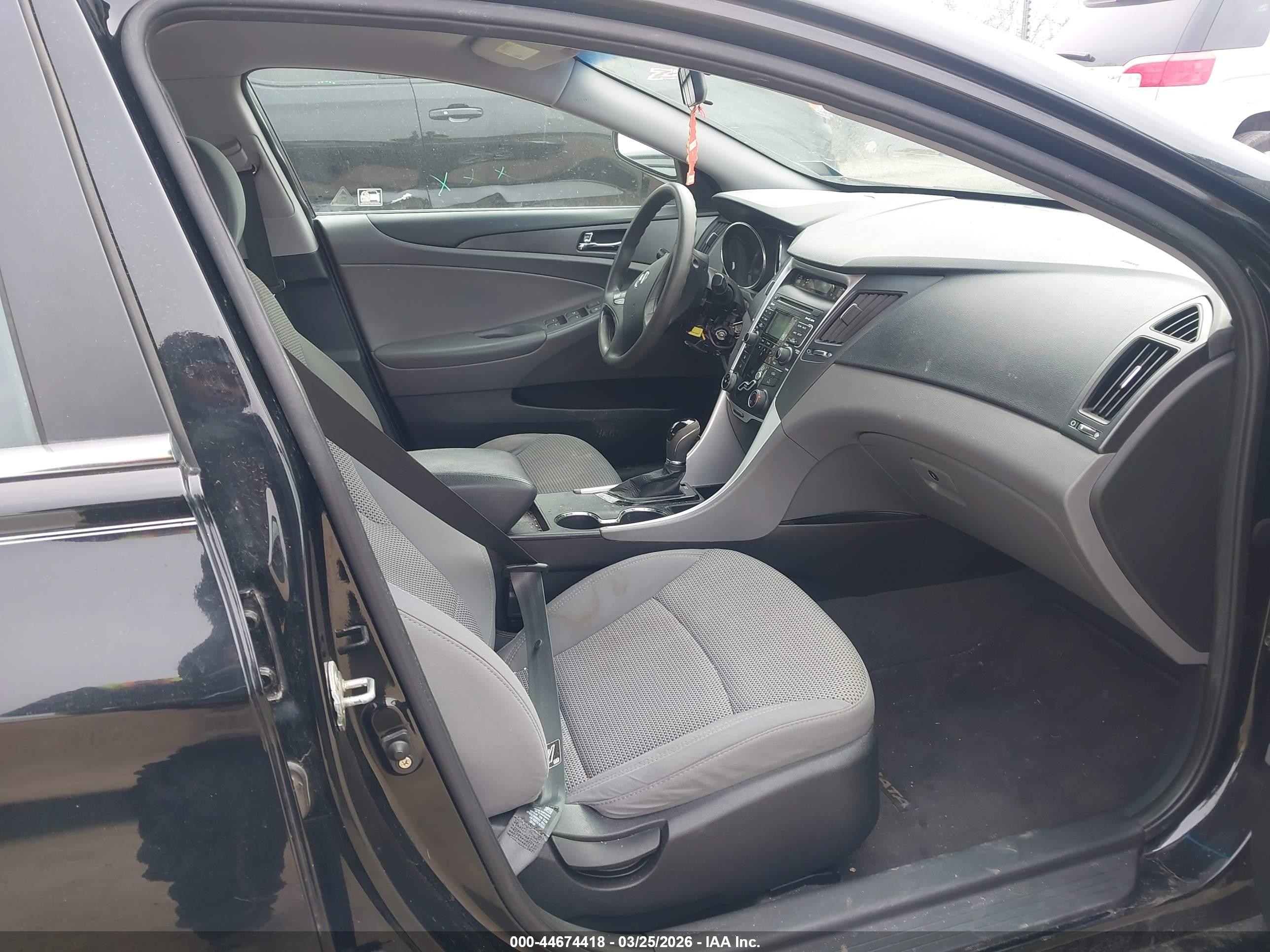 2011 Hyundai Sonata Gls Черный vin: 5NPEB4ACXBH161235