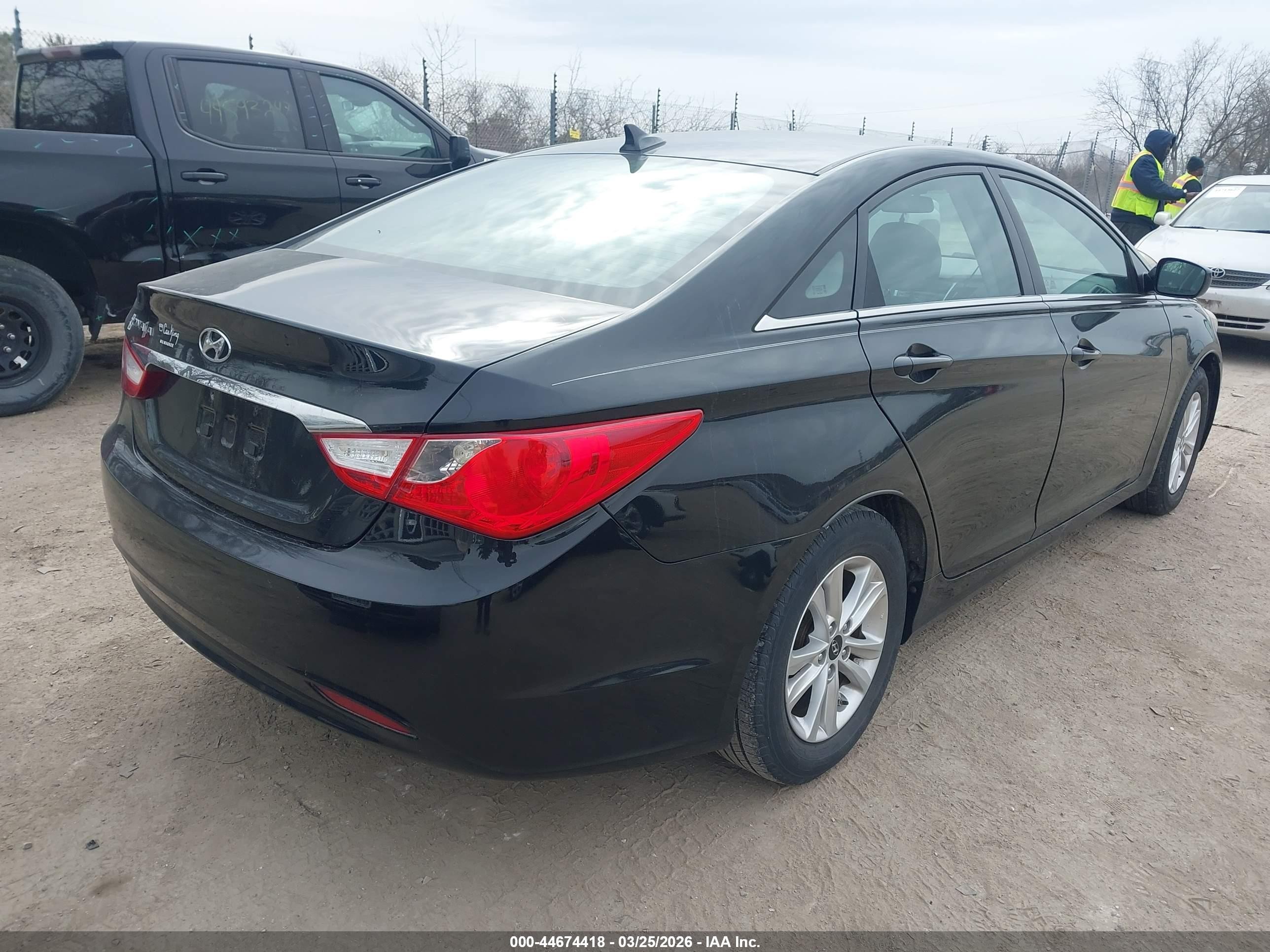 2011 Hyundai Sonata Gls Черный vin: 5NPEB4ACXBH161235