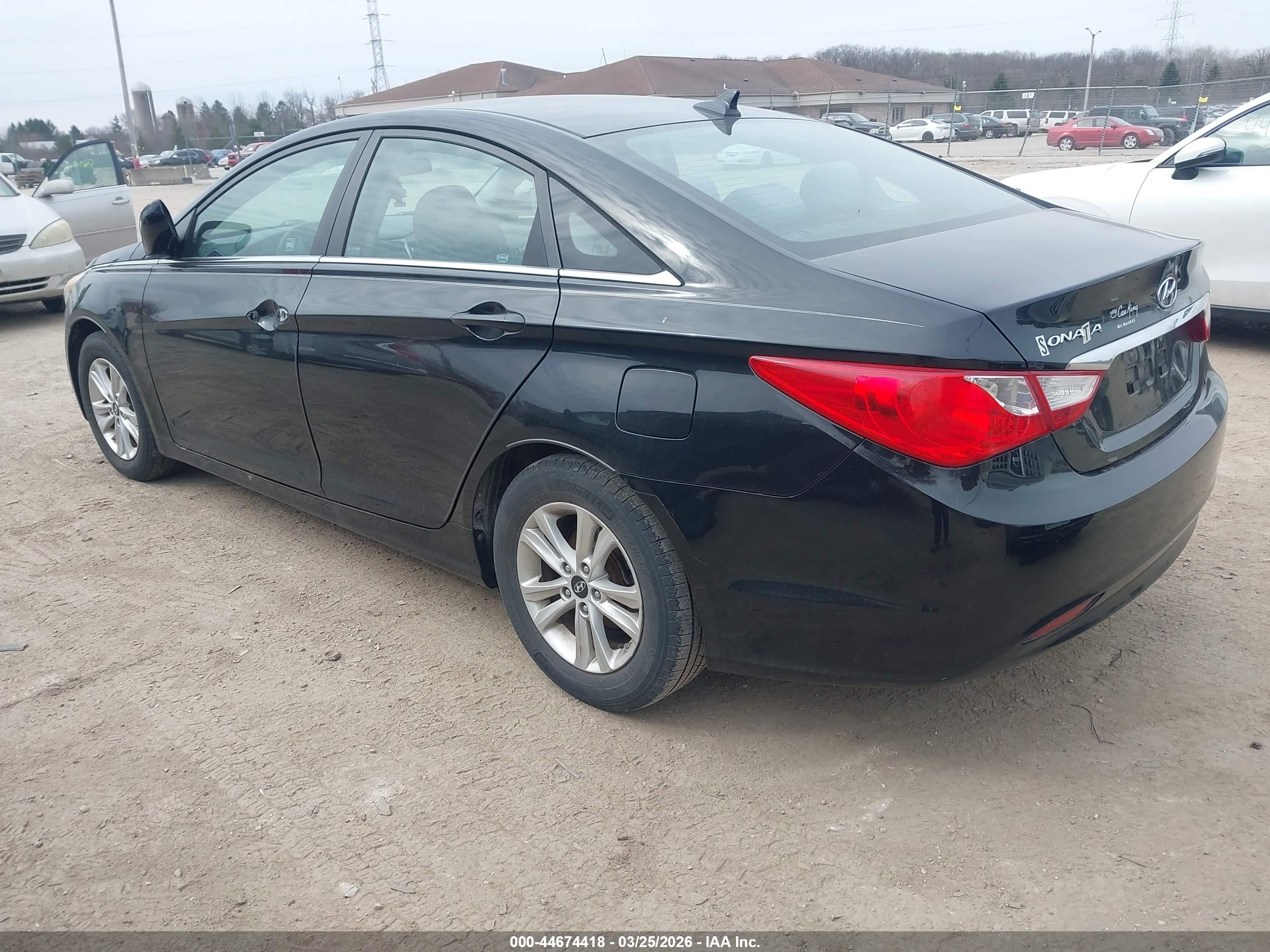 2011 Hyundai Sonata Gls Черный vin: 5NPEB4ACXBH161235