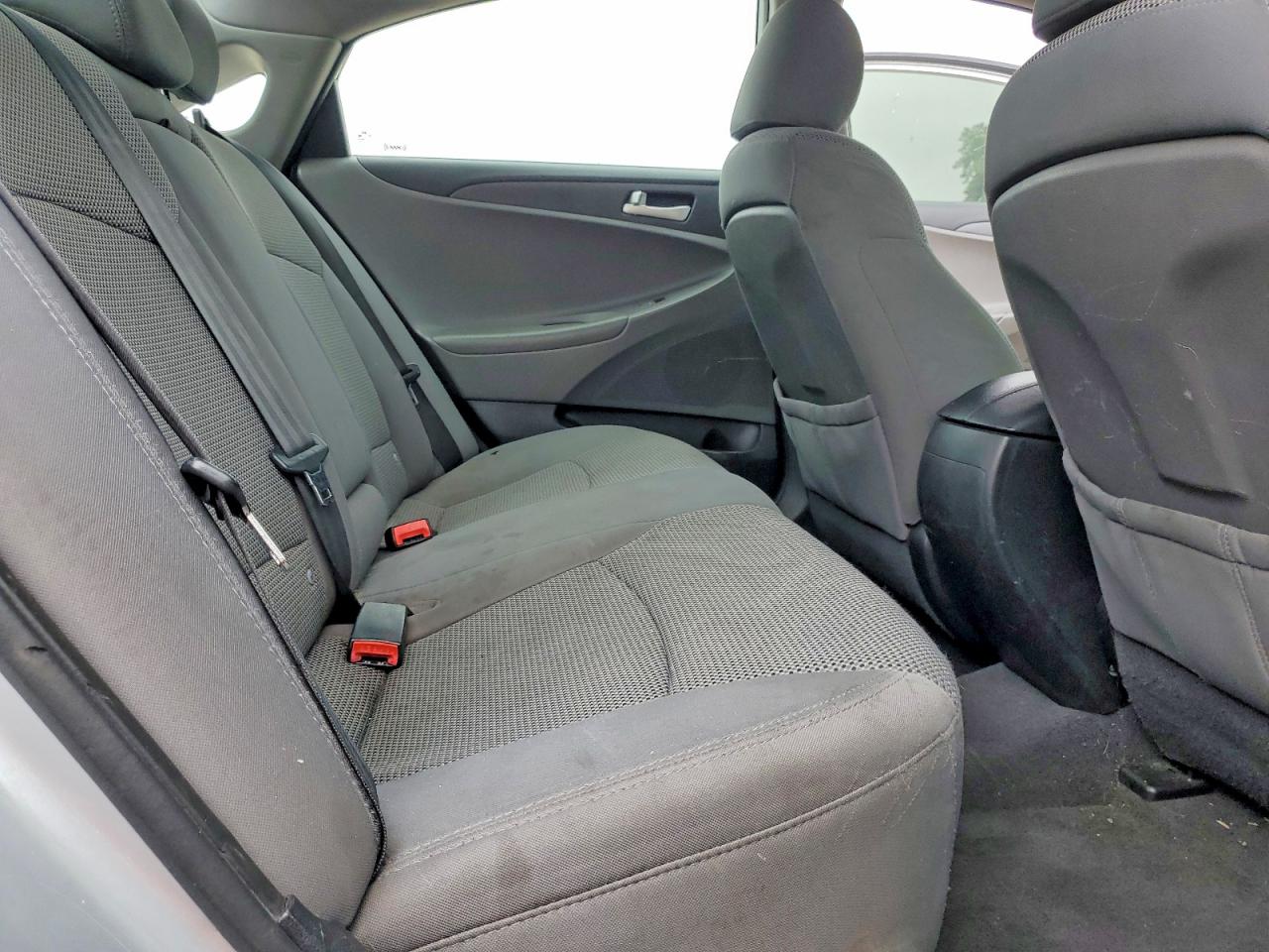 2011 Hyundai Sonata Gls Silver vin: 5NPEB4ACXBH177631