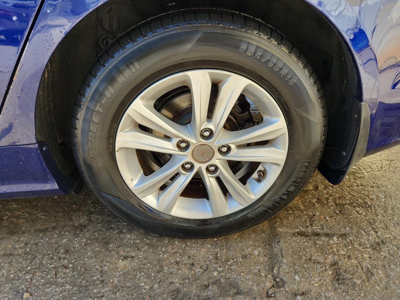 2011 Hyundai Sonata Gls Blue vin: 5NPEB4ACXBH202060 Damage: Left Rear Wheel, Chipped, 3