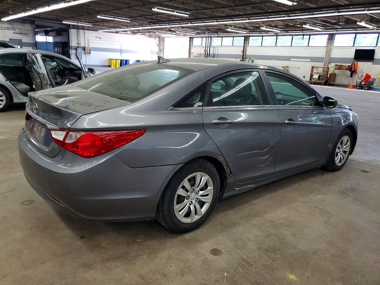 2011 Hyundai Sonata Gls Silver vin: 5NPEB4ACXBH233650