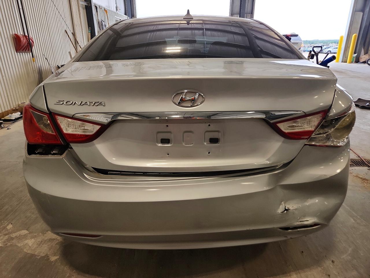 2012 Hyundai Sonata Gls Silver vin: 5NPEB4ACXCH376406