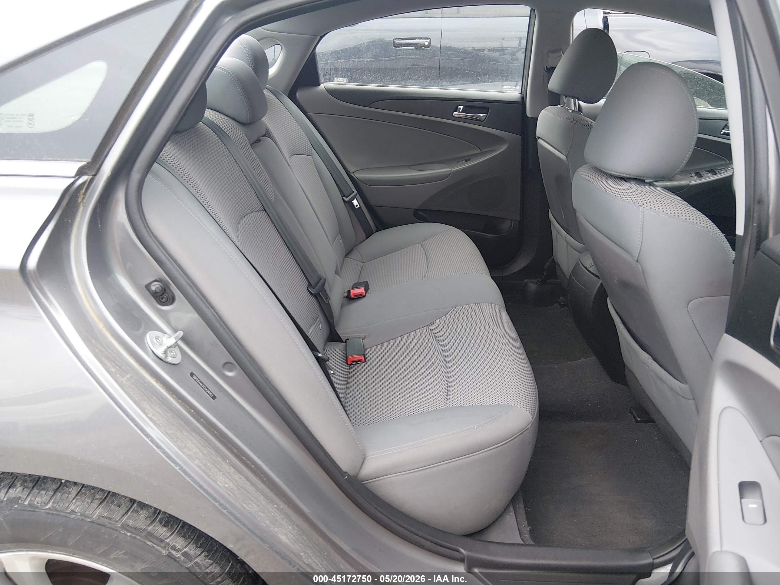 2012 Hyundai Sonata Gls Silver vin: 5NPEB4ACXCH434563