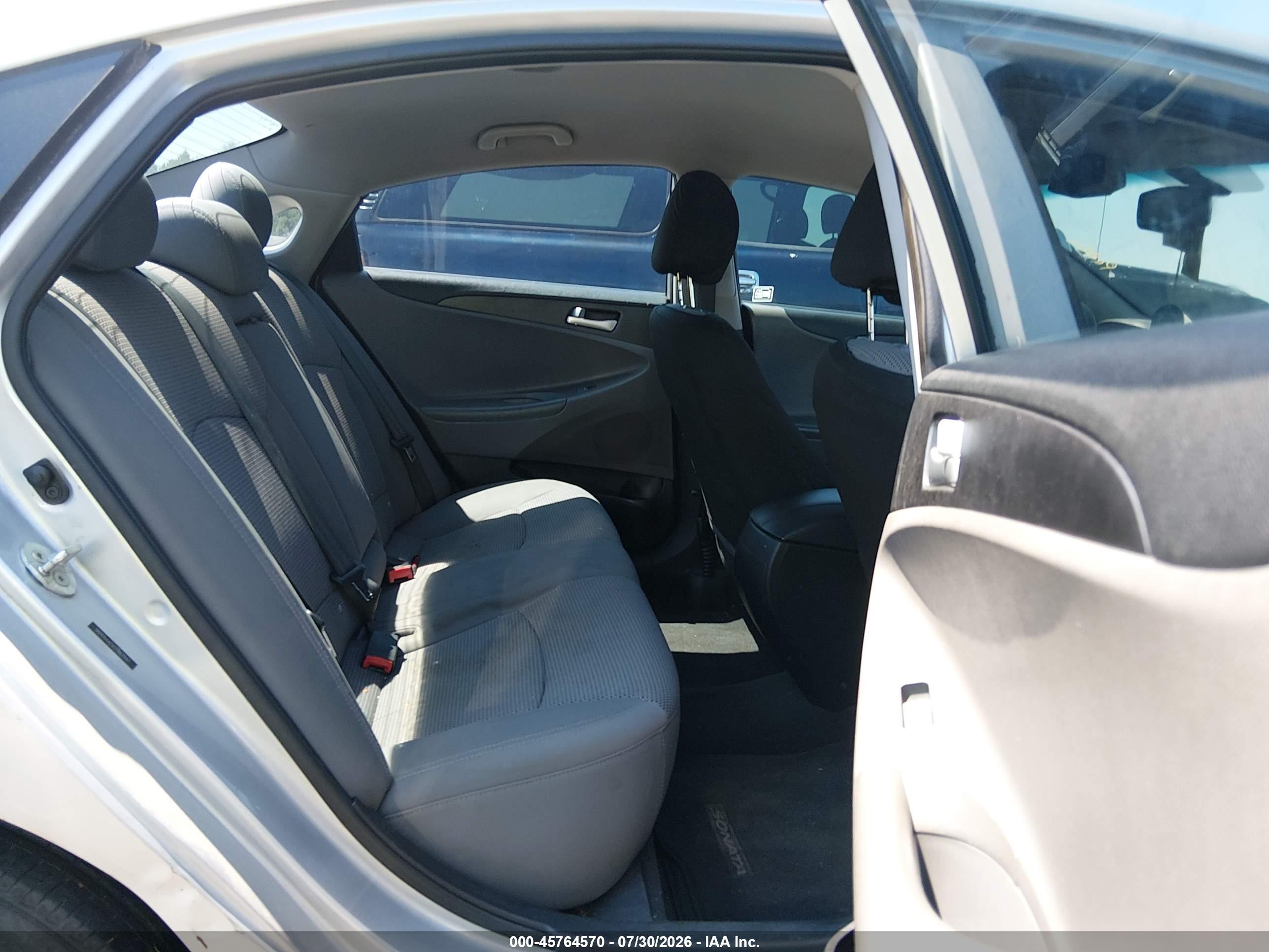 2012 Hyundai Sonata Gls Silver vin: 5NPEB4ACXCH467997