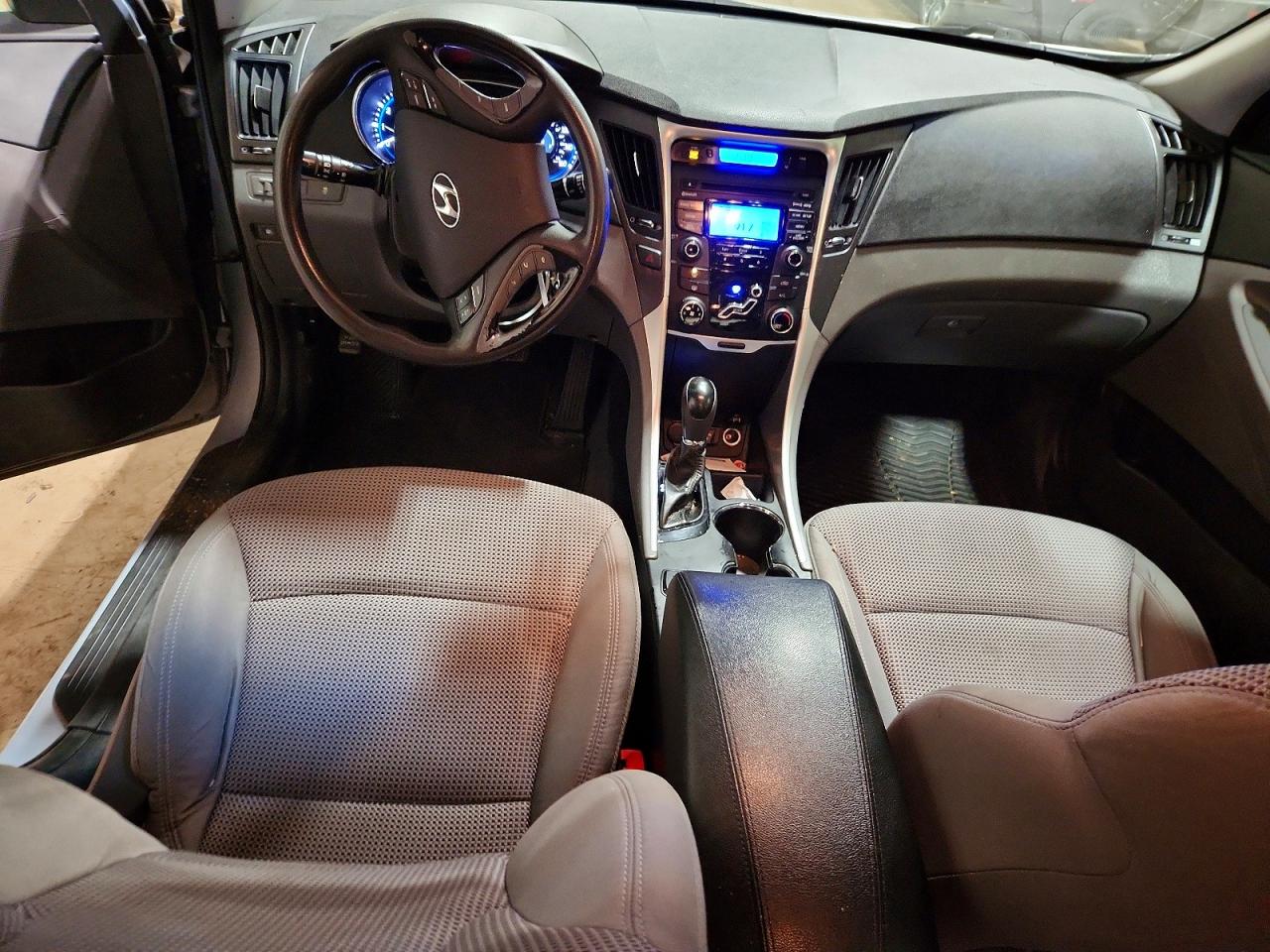 2013 Hyundai Sonata Gls Silver vin: 5NPEB4ACXDH532347