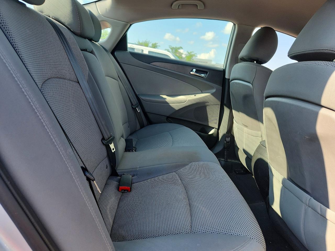 2013 Hyundai Sonata Gls Silver vin: 5NPEB4ACXDH714517