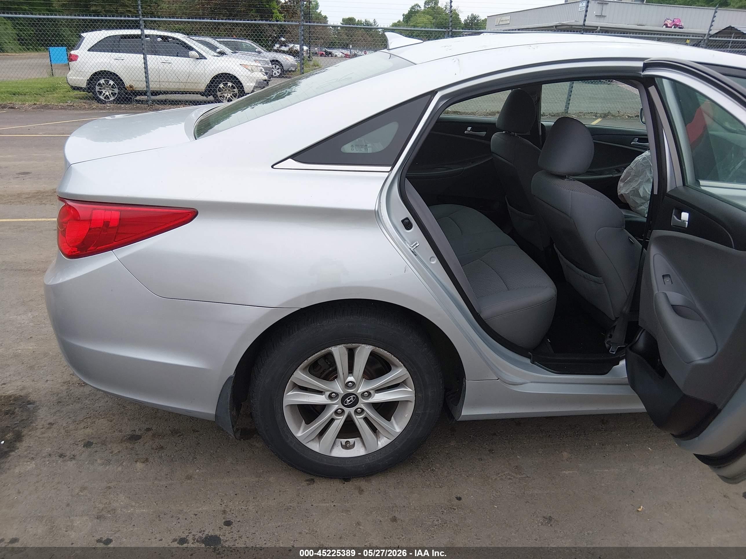 2013 Hyundai Sonata Gls Silver vin: 5NPEB4ACXDH788696