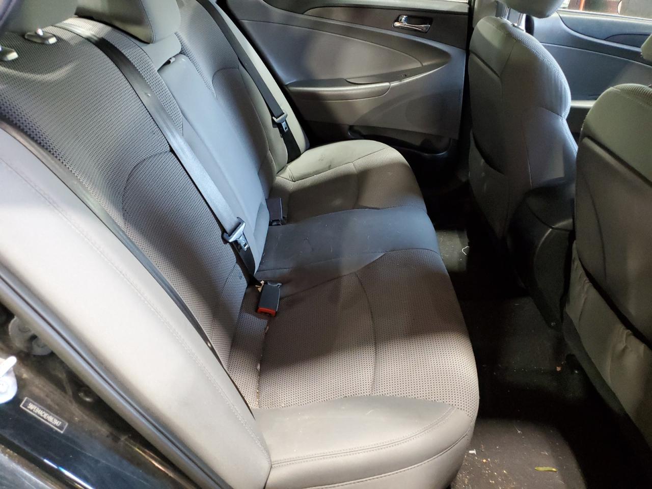 2014 Hyundai Sonata Gls Черный vin: 5NPEB4ACXEH863947