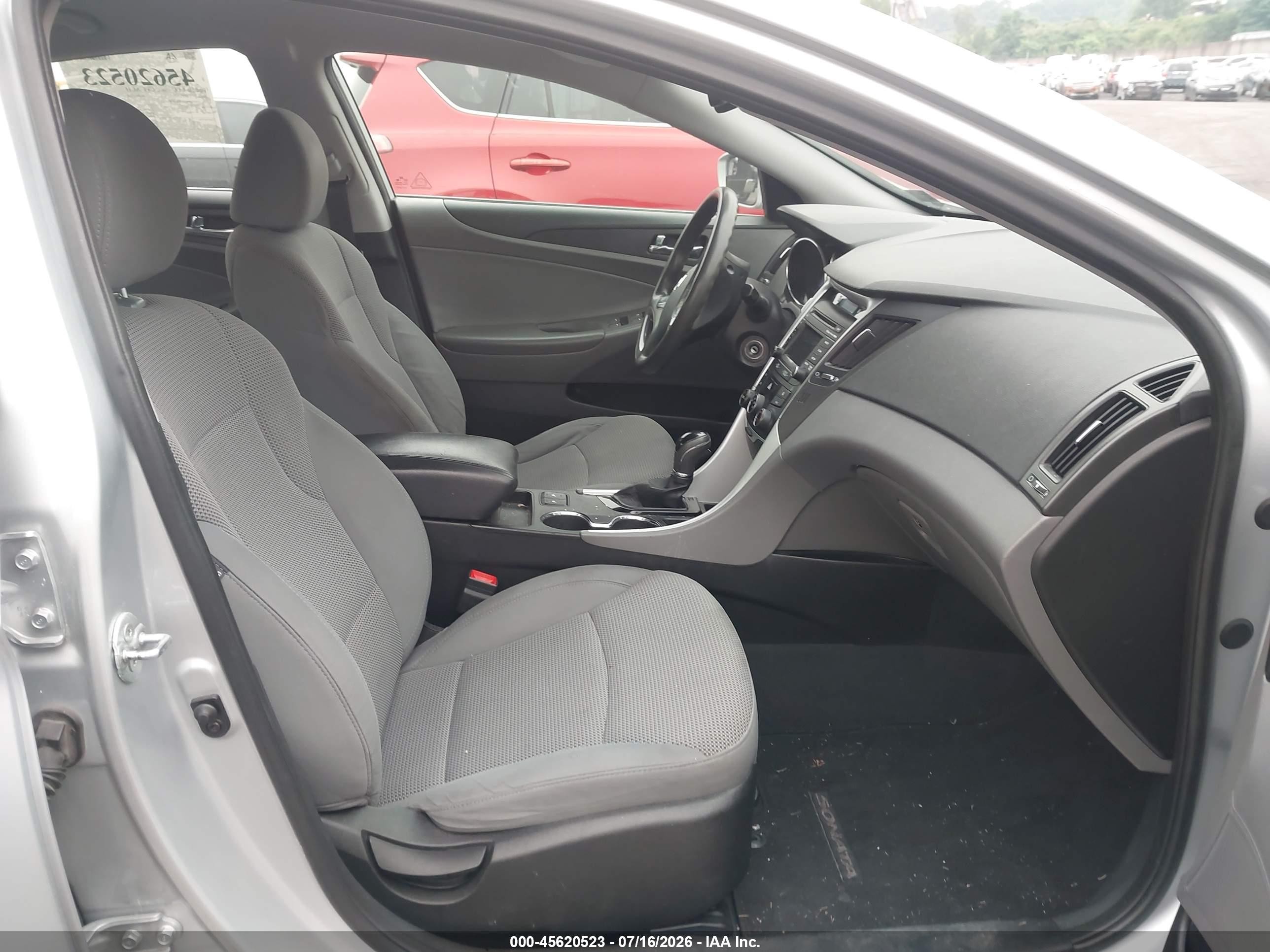 2014 Hyundai Sonata Gls Silver vin: 5NPEB4ACXEH868758