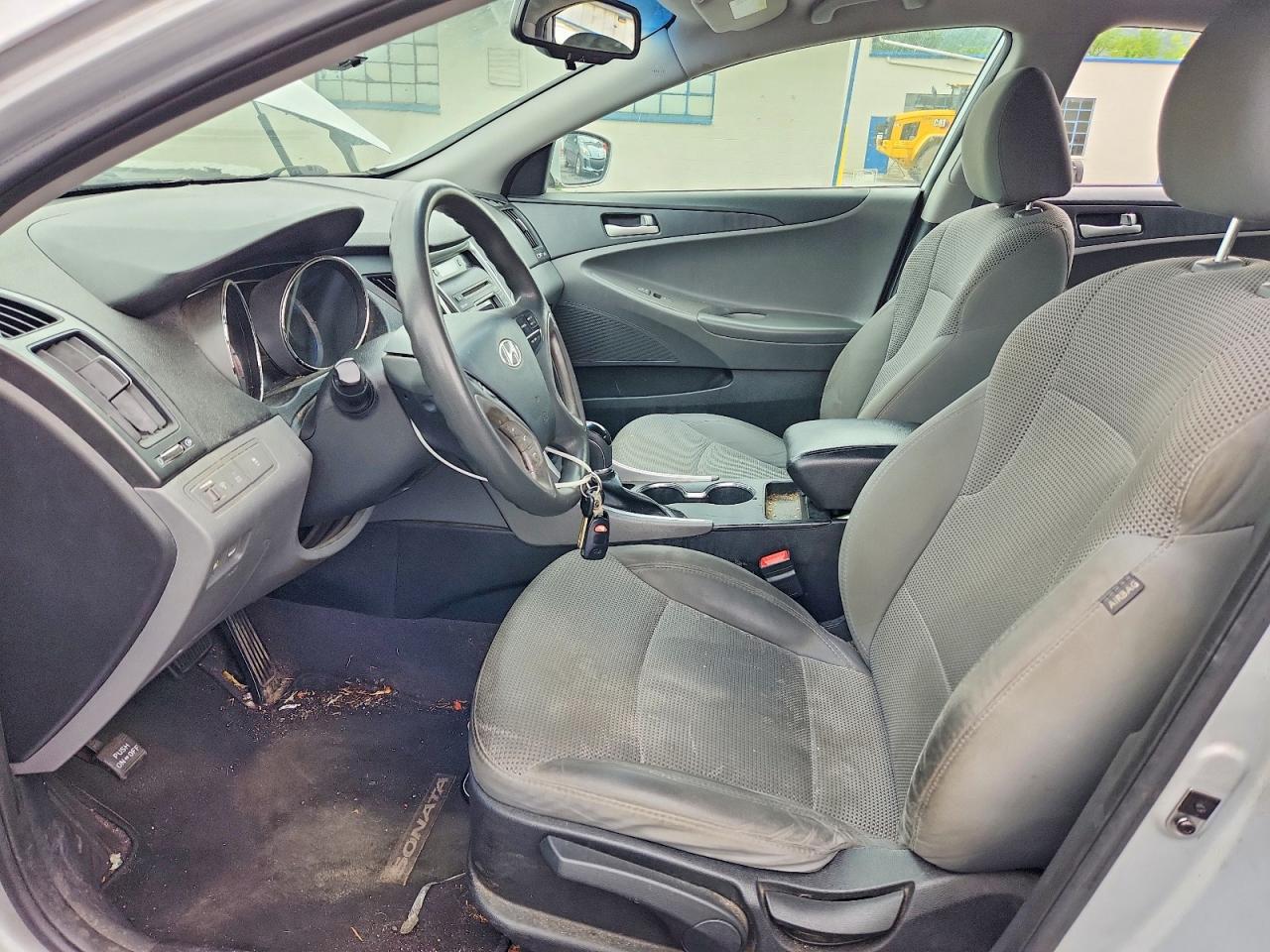 2014 Hyundai Sonata Gls Silver vin: 5NPEB4ACXEH888511