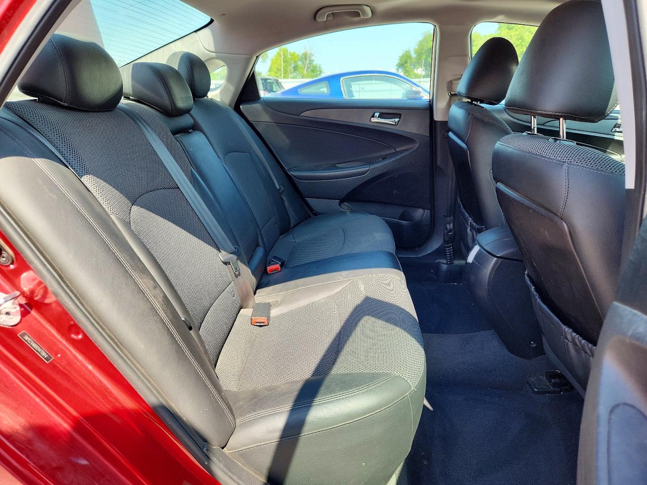 2012 Hyundai Sonata Se 2.0t Красный vin: 5NPEC4AB0CH470914