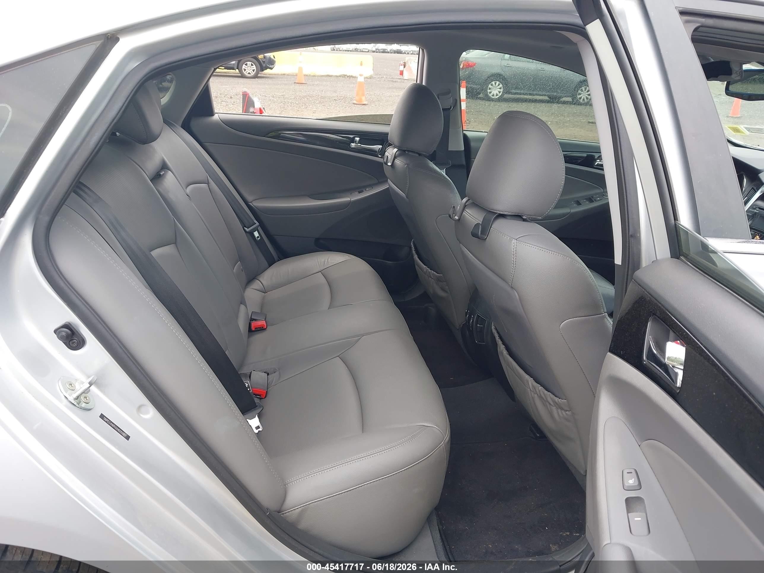 2013 Hyundai Sonata Limited 2.0t Silver vin: 5NPEC4AB0DH605987