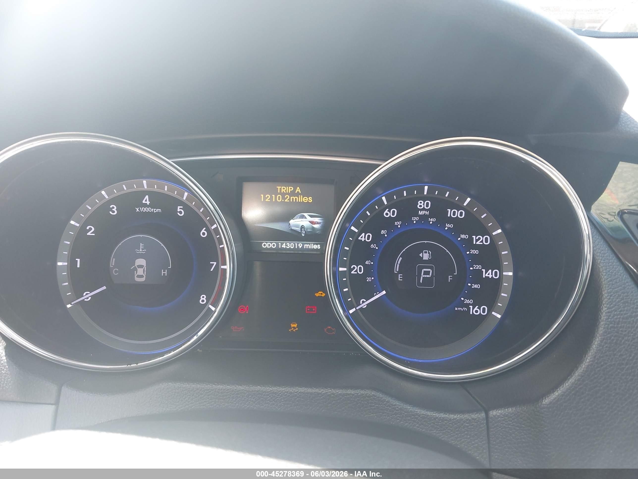 2014 Hyundai Sonata Limited 2.0t Серебряный vin: 5NPEC4AB0EH913355