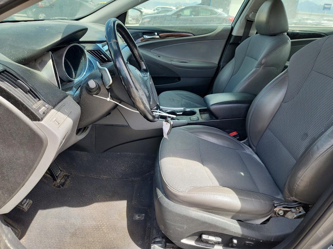 2014 Hyundai Sonata Se 2.0t Серый vin: 5NPEC4AB0EH930043
