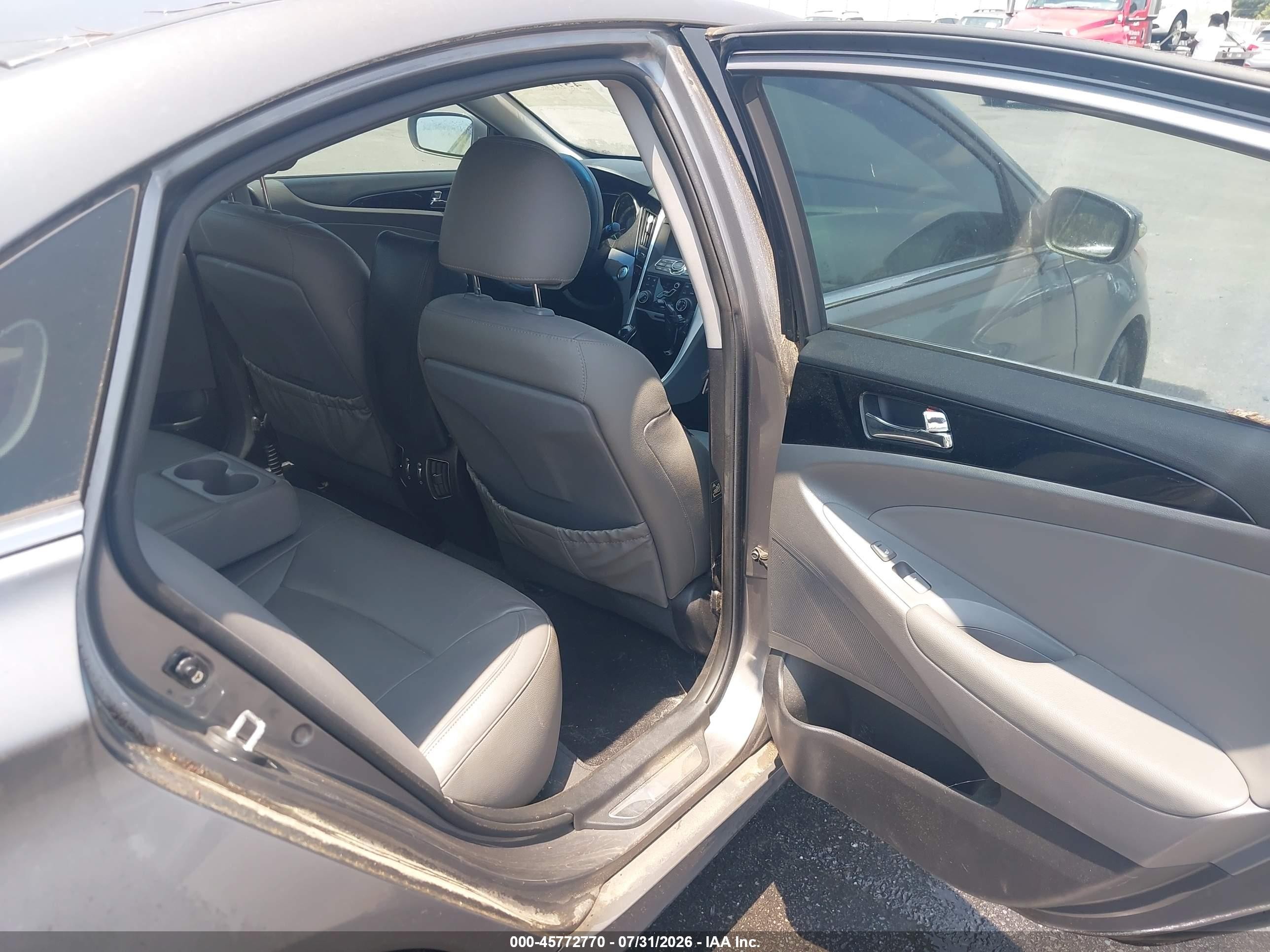 2011 Hyundai Sonata Limited 2.0t Серый vin: 5NPEC4AB1BH303394