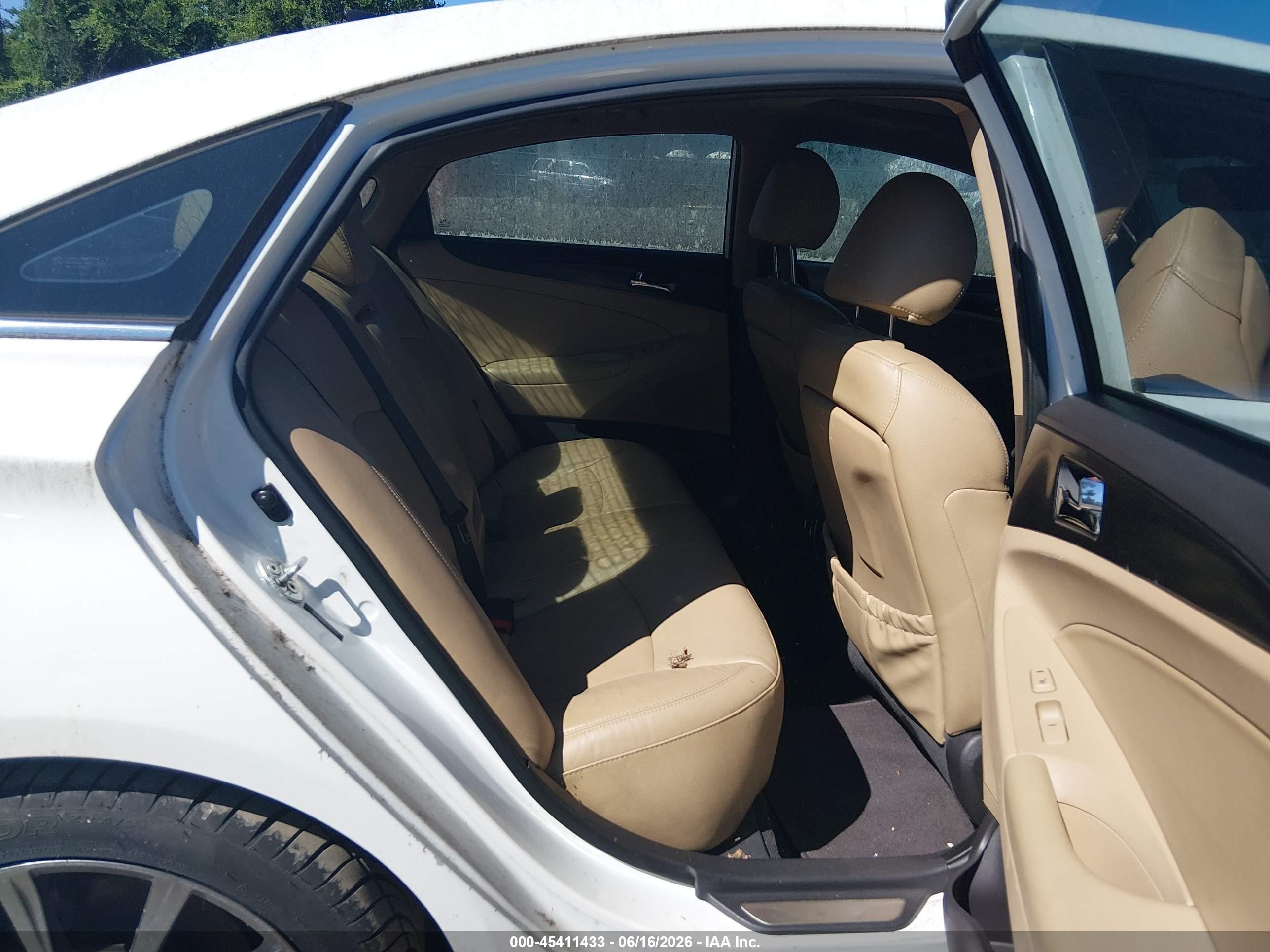 2012 Hyundai Sonata Limited 2.0t White vin: 5NPEC4AB1CH385208