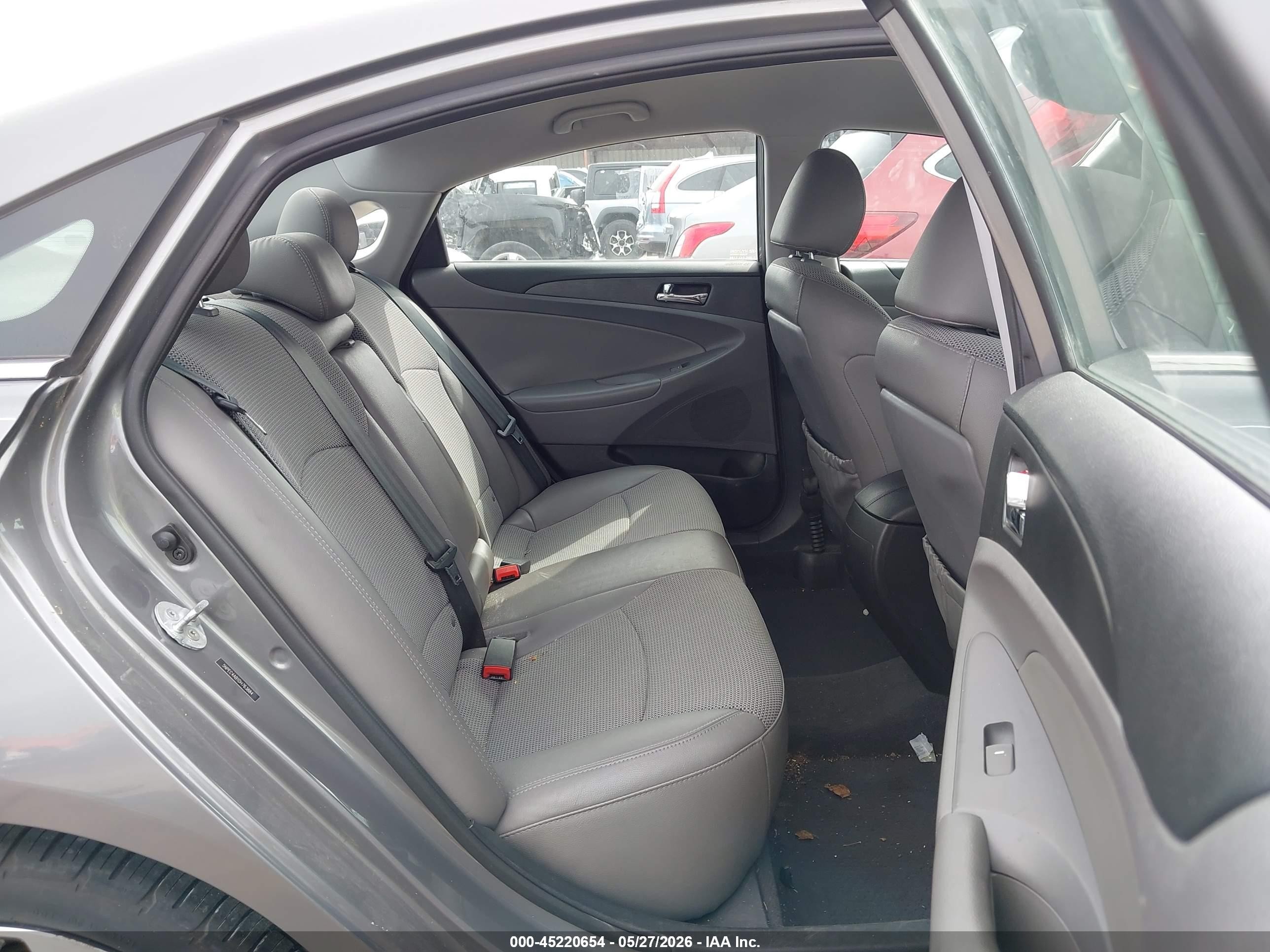 2013 Hyundai Sonata Se 2.0t Серый vin: 5NPEC4AB1DH763884