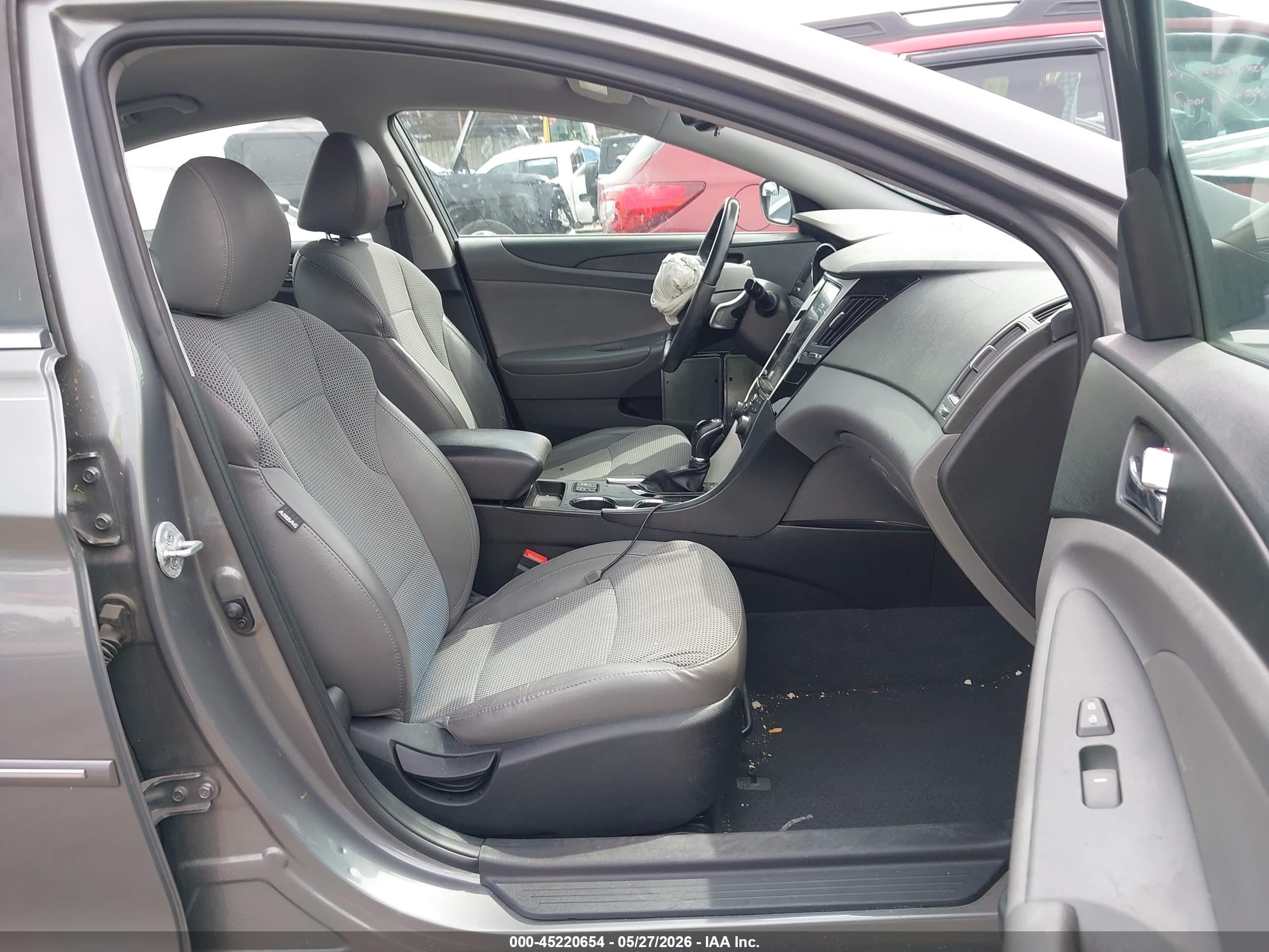 2013 Hyundai Sonata Se 2.0t Серый vin: 5NPEC4AB1DH763884