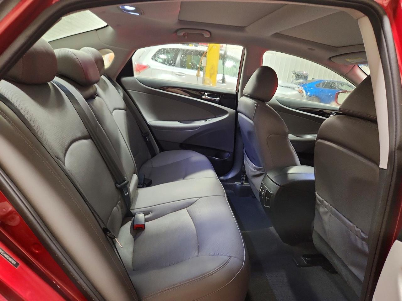 2014 Hyundai Sonata Limited 2.0t Red vin: 5NPEC4AB1EH863971