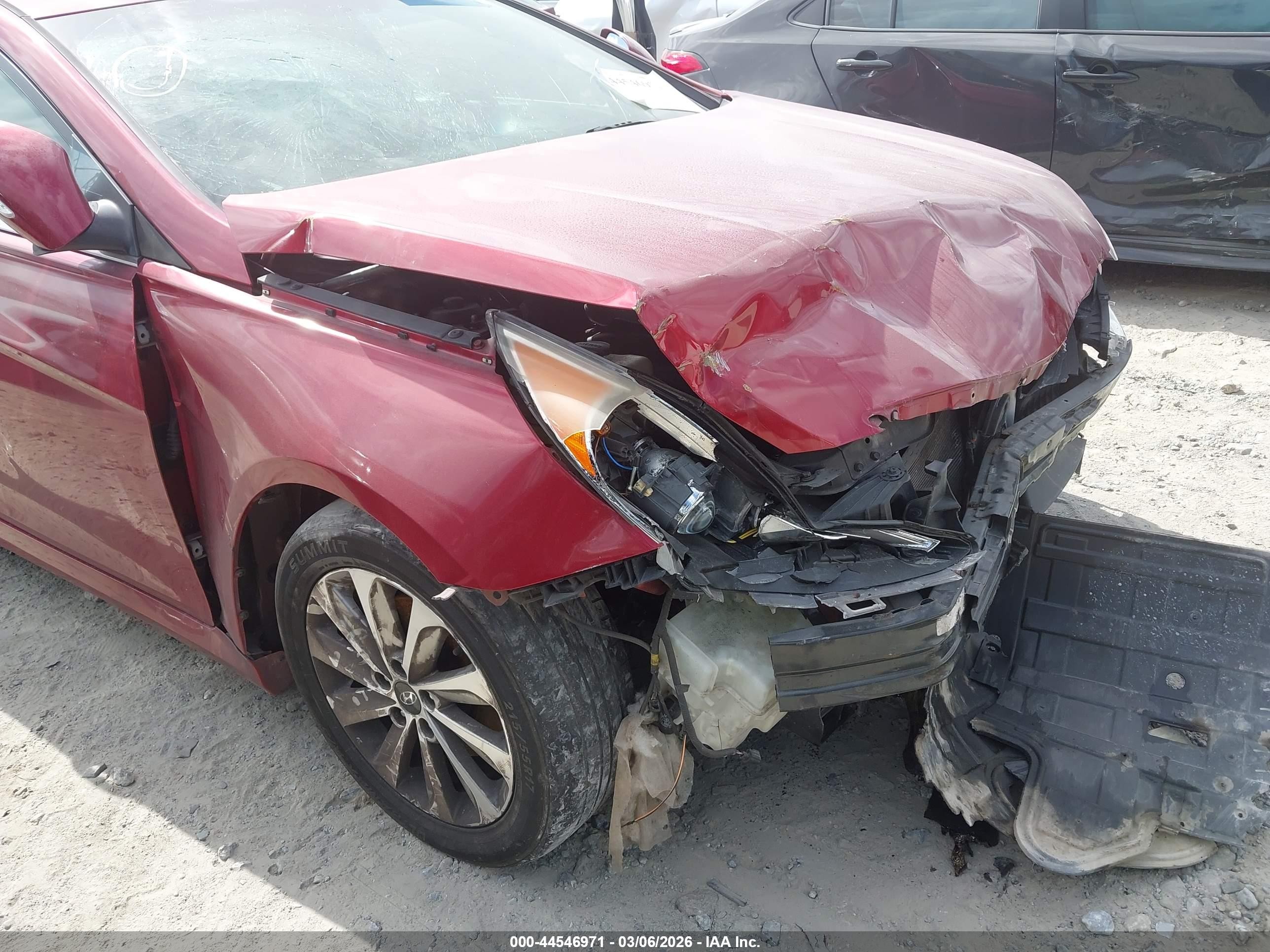 2014 Hyundai Sonata Limited 2.0t Red vin: 5NPEC4AB1EH943724