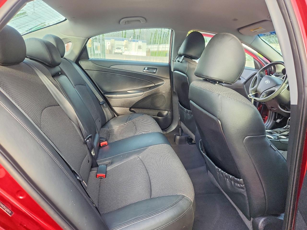 2011 Hyundai Sonata Se 2.0t Красный vin: 5NPEC4AB2BH224879