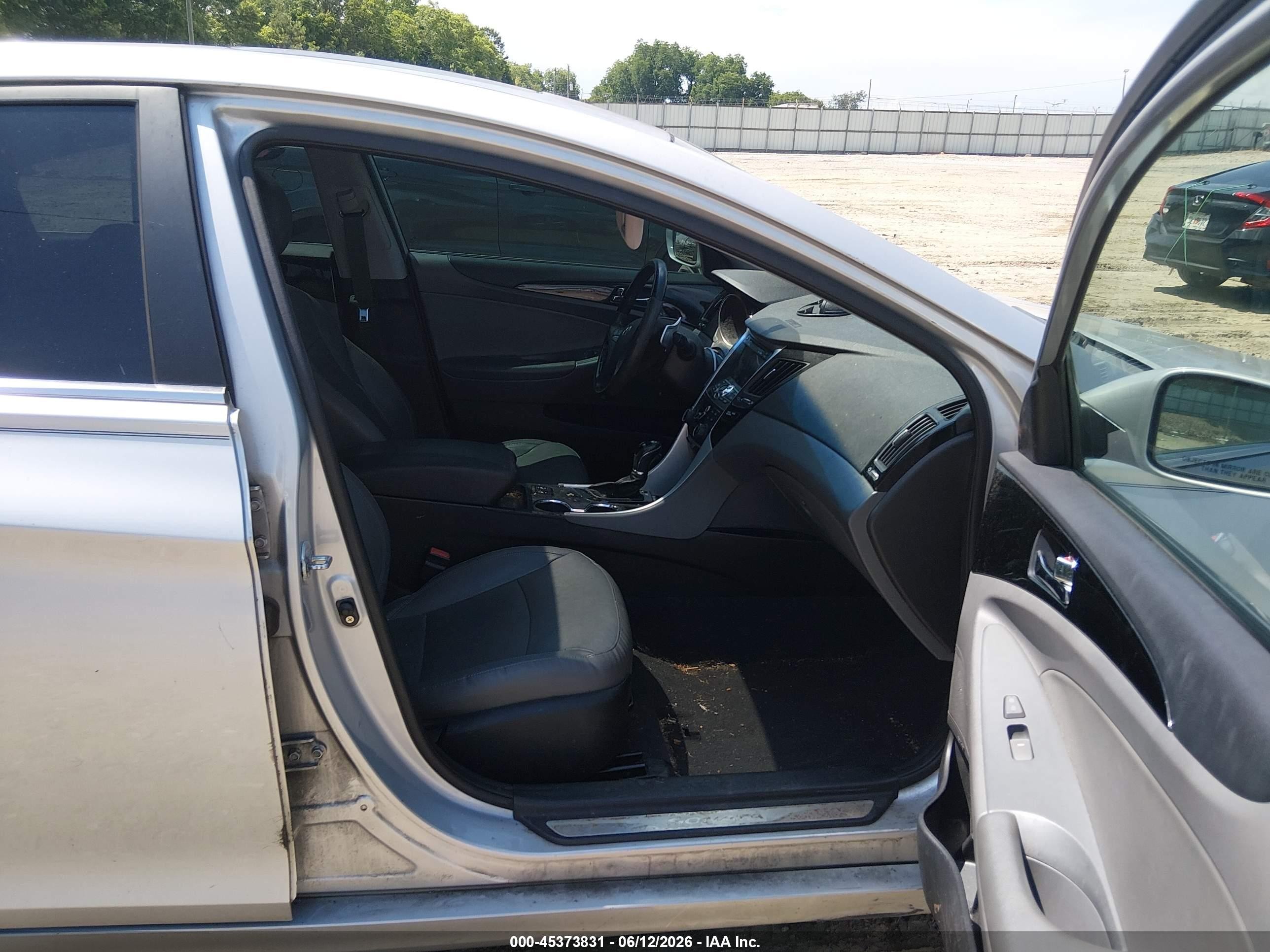2011 Hyundai Sonata Limited 2.0t Silver vin: 5NPEC4AB2BH305087