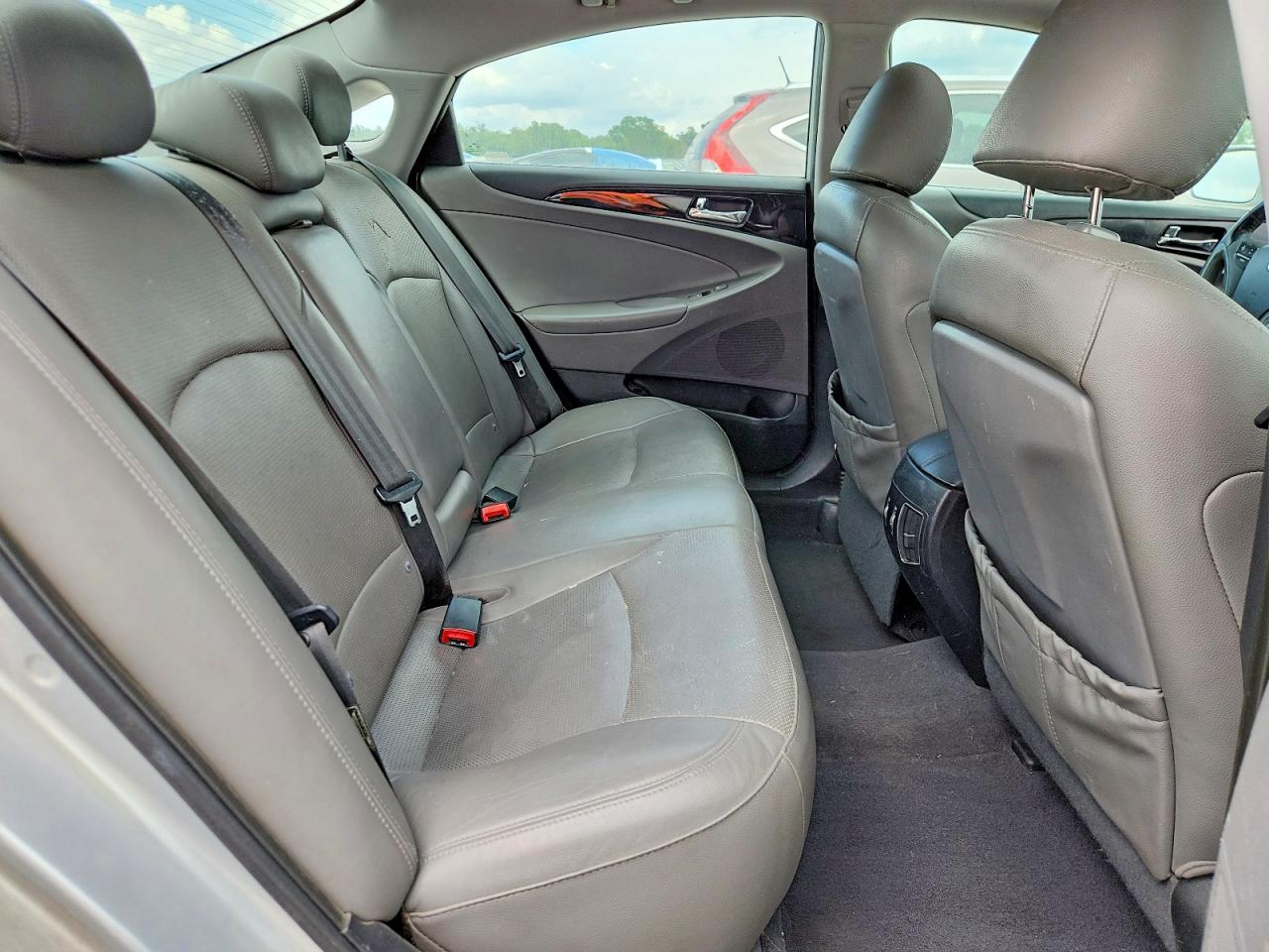 2014 Hyundai Sonata Limited 2.0t Silver vin: 5NPEC4AB2EH895375