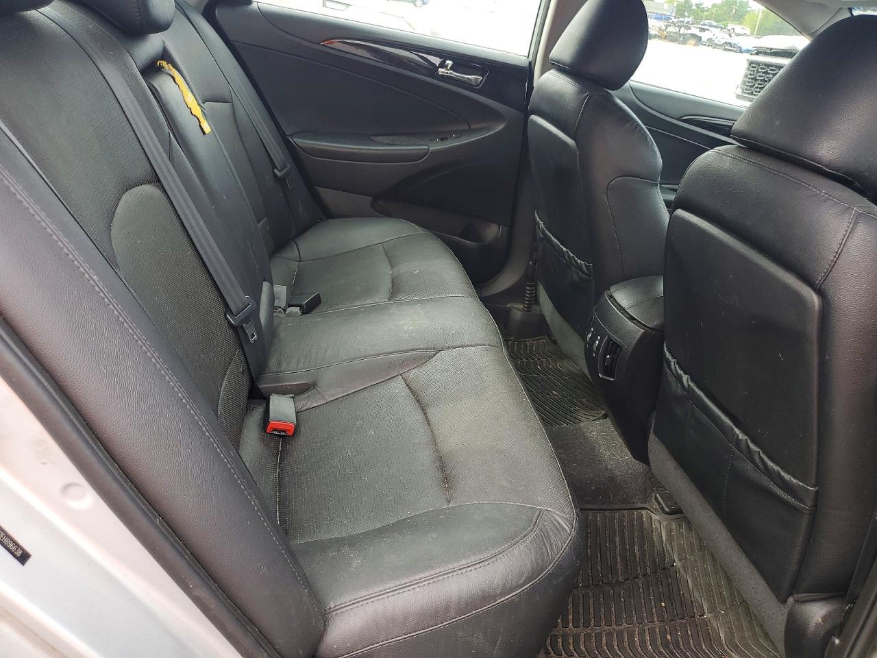 2014 Hyundai Sonata Limited 2.0t Серебряный vin: 5NPEC4AB2EH896638