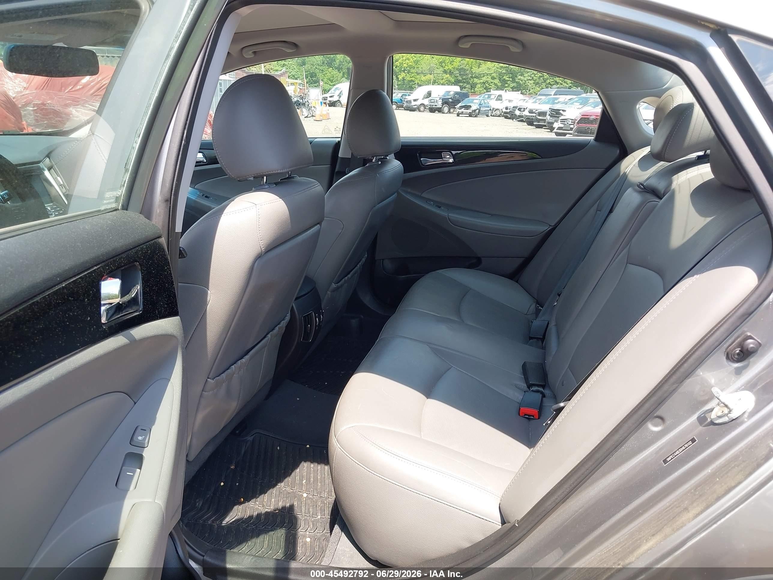 2013 Hyundai Sonata Limited 2.0t Серый vin: 5NPEC4AB3DH676102