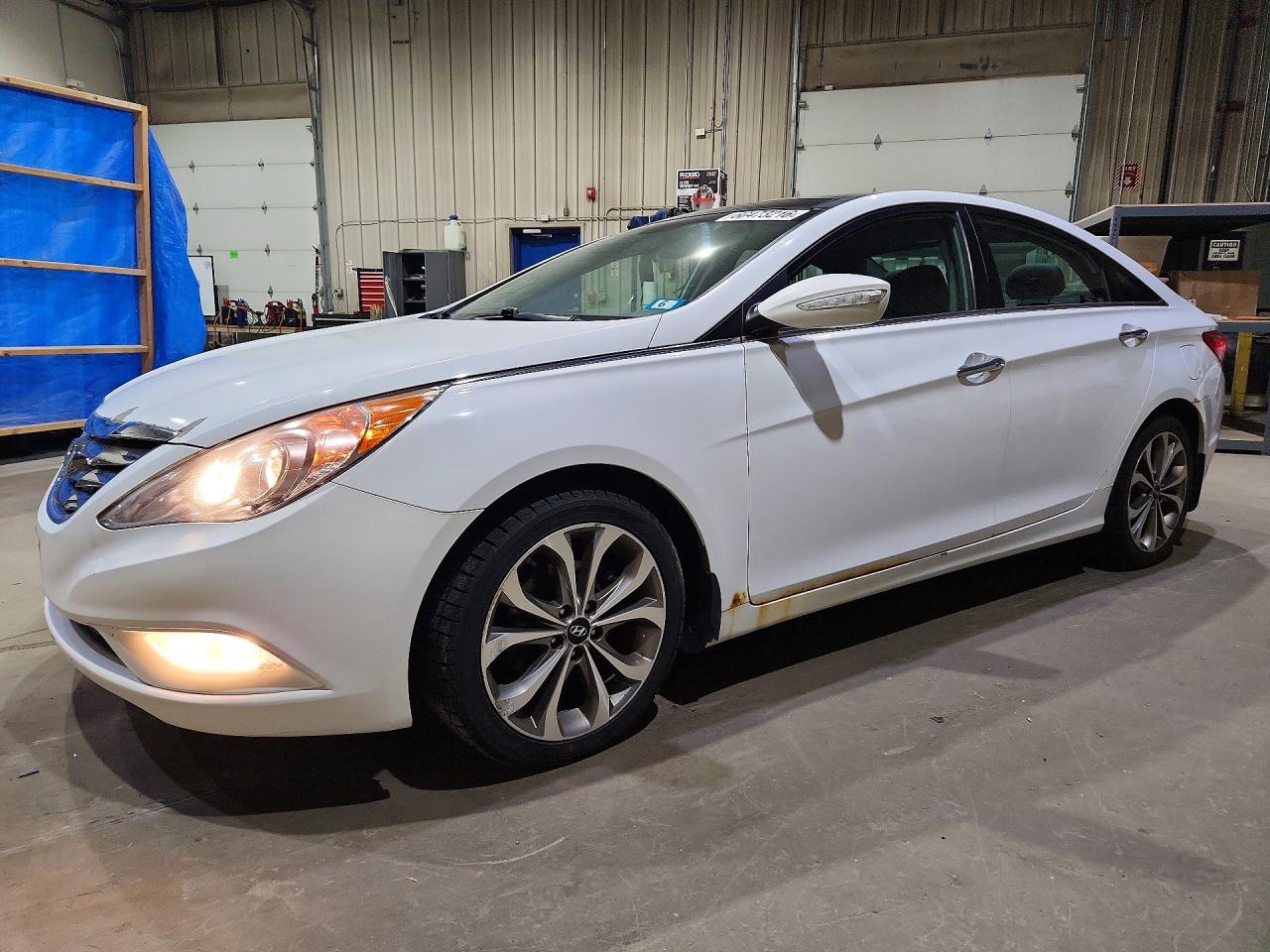 2013 Hyundai Sonata Limited 2.0t White vin: 5NPEC4AB4DH615745