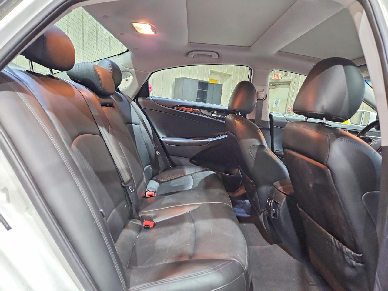 2013 Hyundai Sonata Limited 2.0t White vin: 5NPEC4AB4DH615745