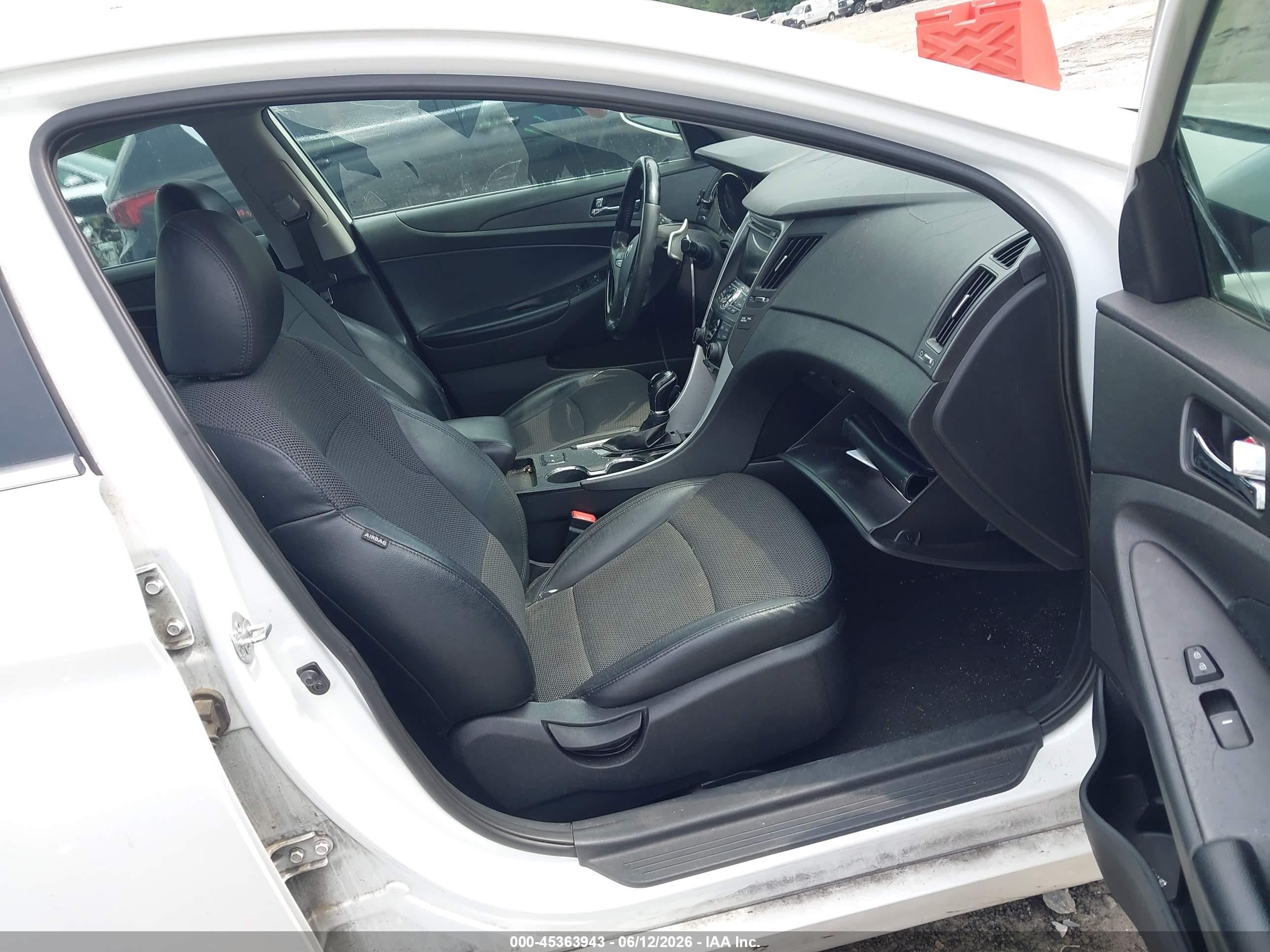 2013 Hyundai Sonata Se 2.0t Белый vin: 5NPEC4AB4DH643285