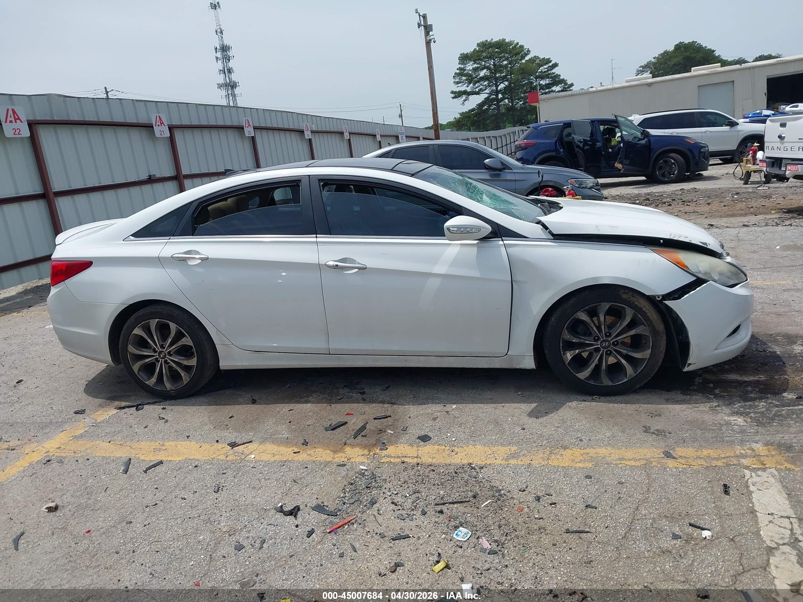 2013 Hyundai Sonata Limited 2.0t White vin: 5NPEC4AB4DH685634