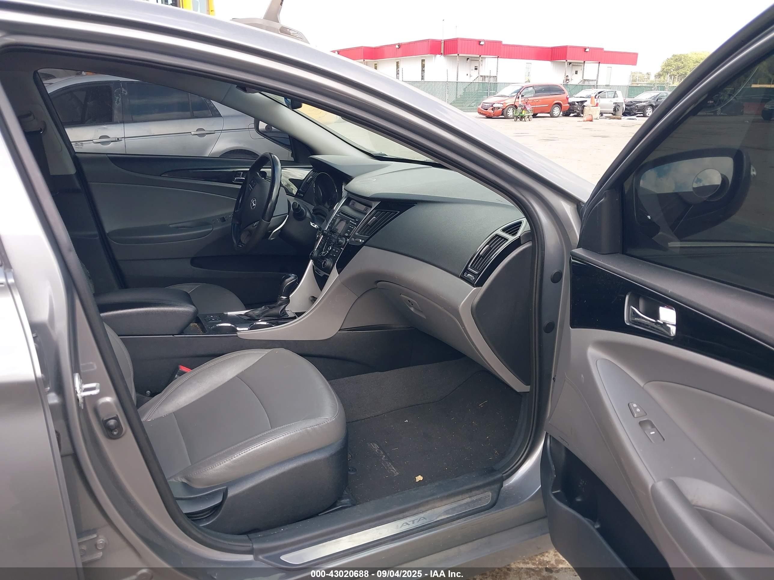 2013 Hyundai Sonata Limited 2.0t Серый vin: 5NPEC4AB4DH699579